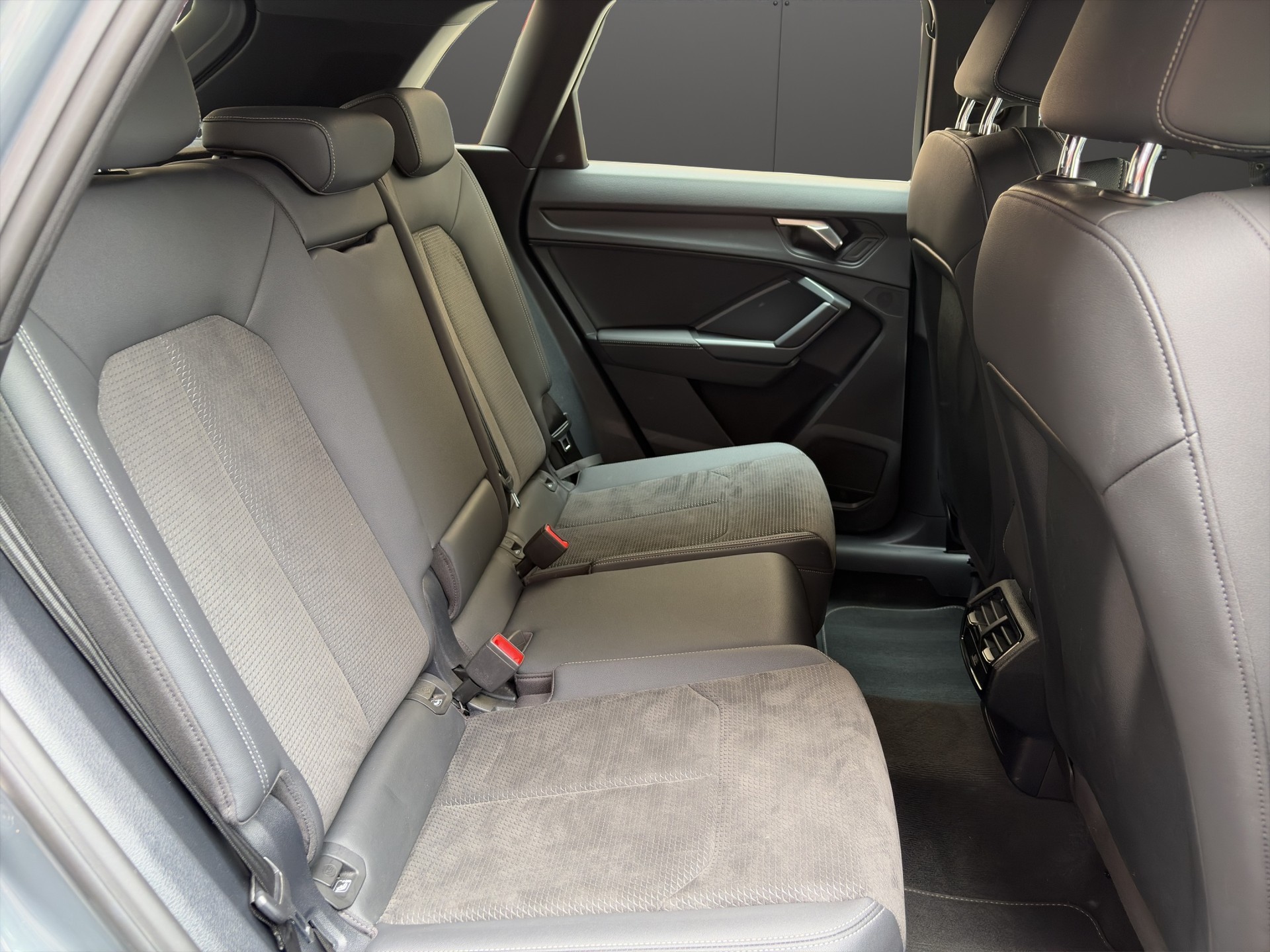 AUDI Q3 35 TFSI advanced Attraction S-tronic-image-13