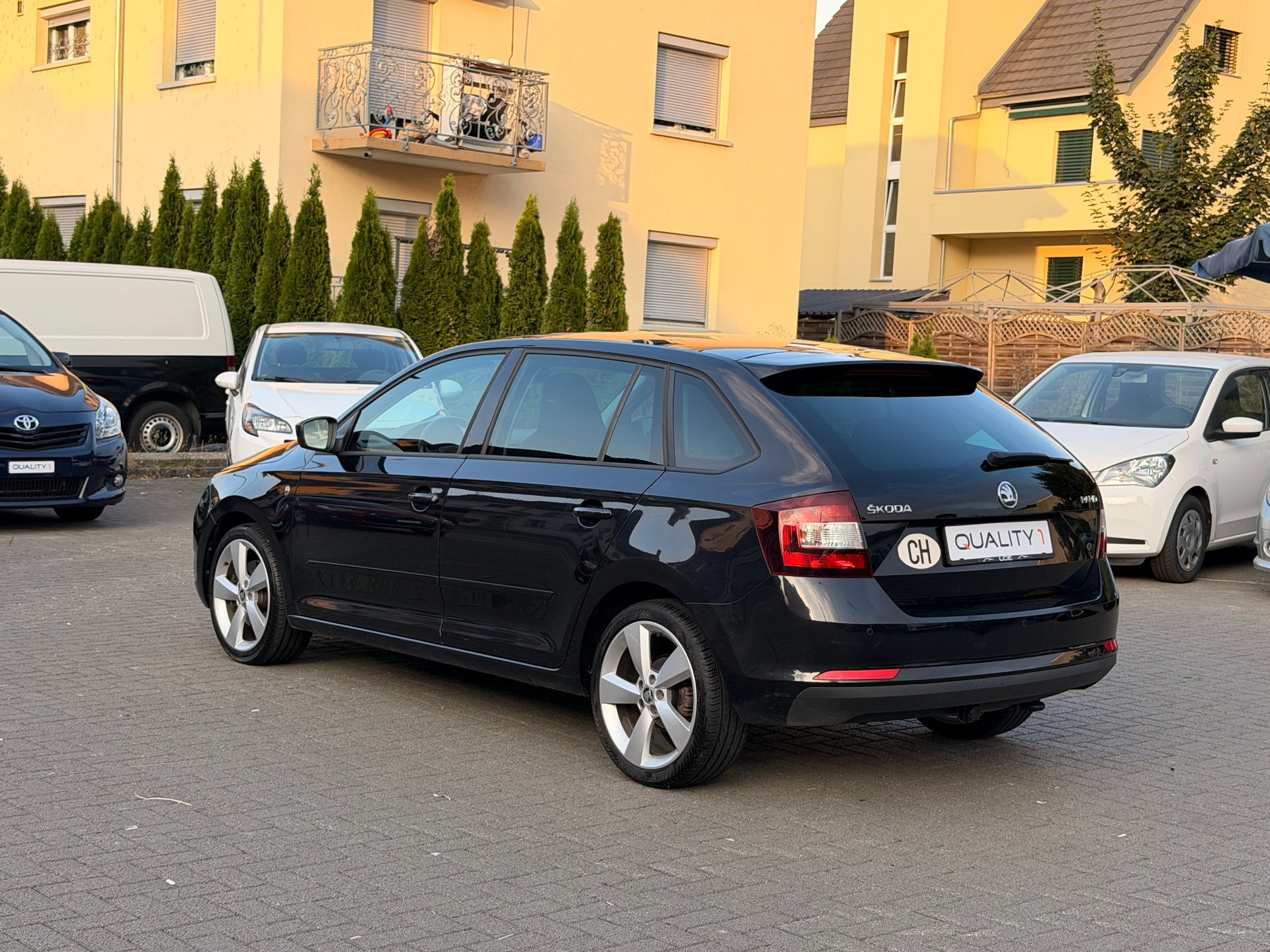 SKODA Rapid Spaceback 1.4 TSI Elegance DSG-image-1