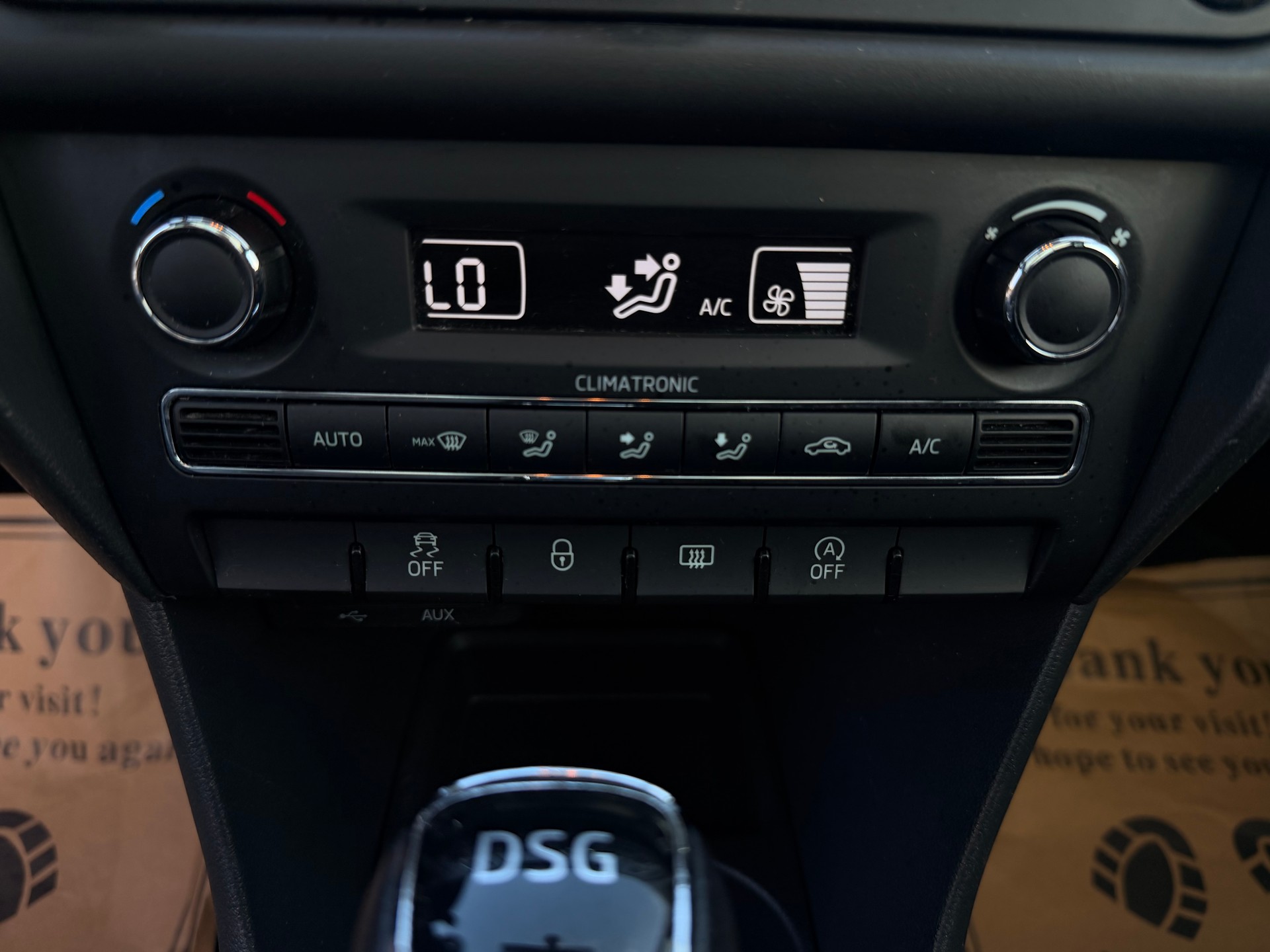 SKODA Rapid Spaceback 1.4 TSI Elegance DSG-image-12