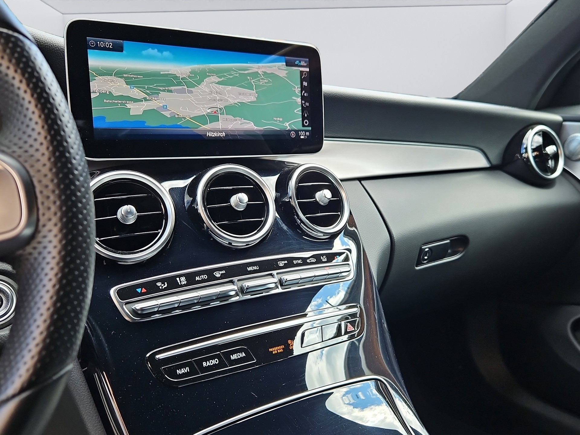 MERCEDES-BENZ C 200 Coupé AMG Line 9G-Tronic-image-9