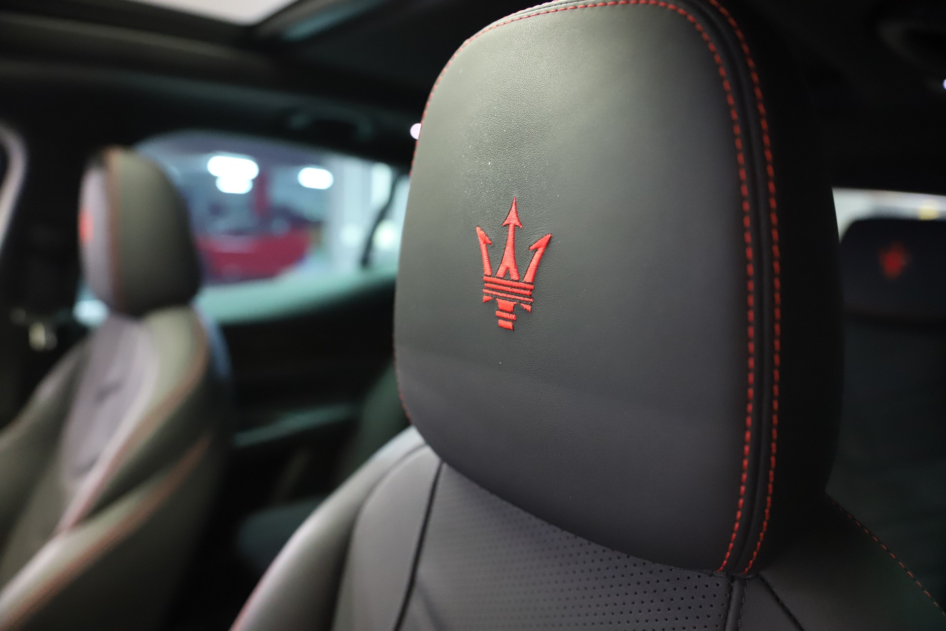 MASERATI Grecale 2.0 MHEV Modena Hybrid Automatica-image-10