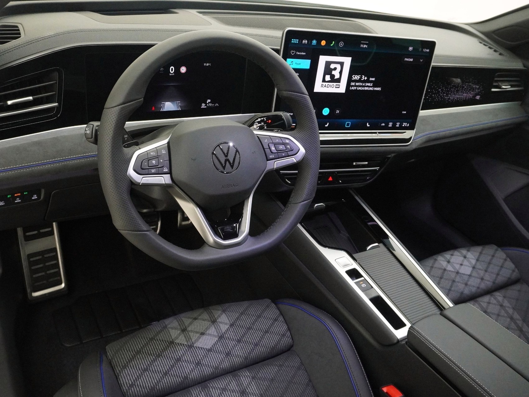 VW Passat Variant 2.0 TSI R-Line 4Motion DSG-image-10