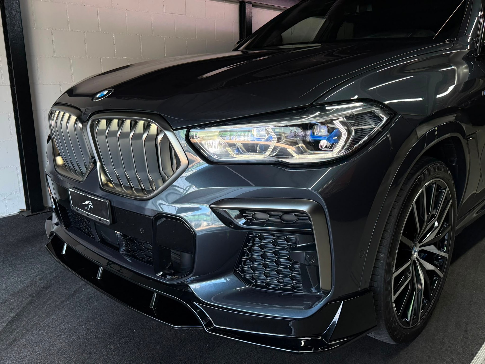 BMW X6 M50i Steptronic M Sport / Panoramadach / Laserlicht / Pack technology / M Chassis Adaptive etc..-showroom-element-2