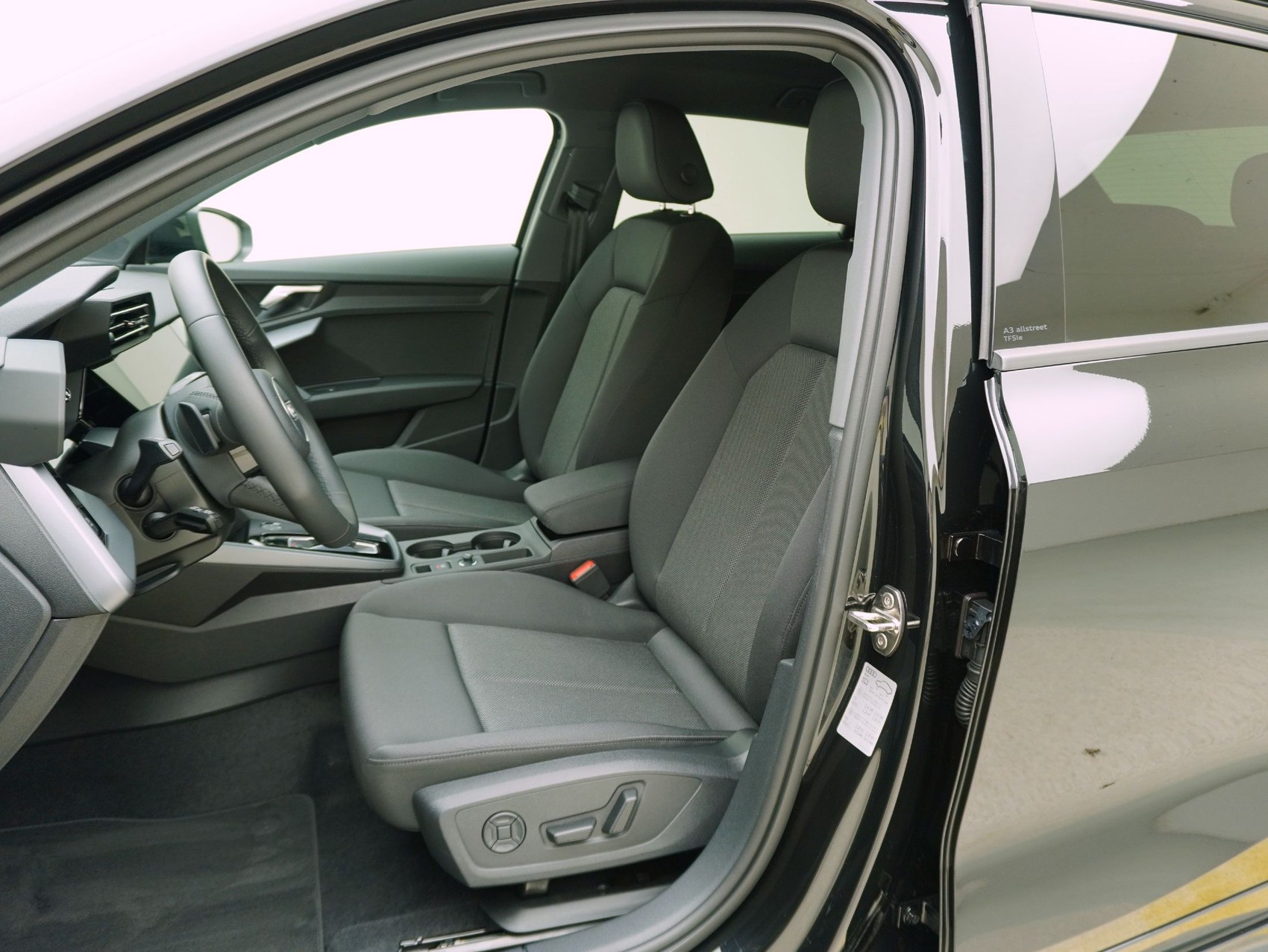 AUDI A3 Sportback 40 TFSI e allstreet Attraction S-Tronic **Audi Werksgarantie bis 08/2030**-image-8