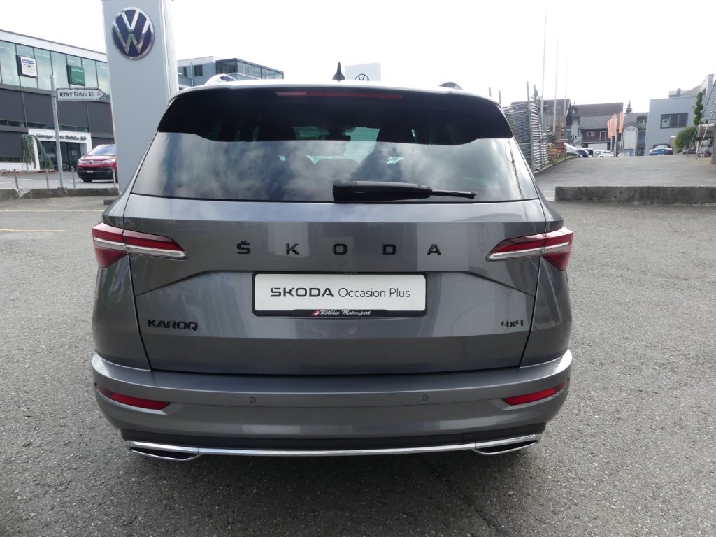 SKODA Karoq 2.0 TSI SportLine 4x4 DSG-image-2