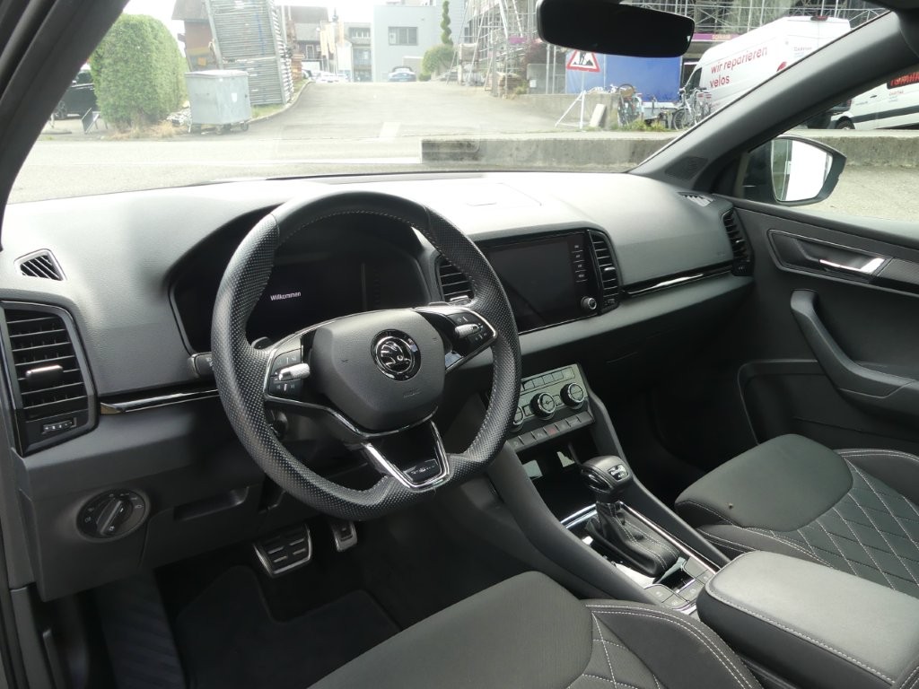 SKODA Karoq 2.0 TSI SportLine 4x4 DSG-image-6