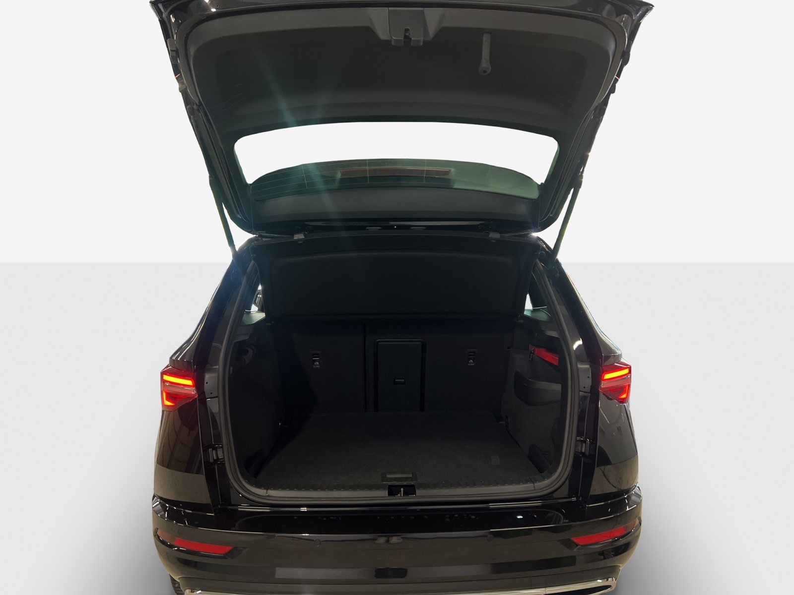 SKODA Karoq 2.0 TSI SportLine 4x4 DSG-image-12