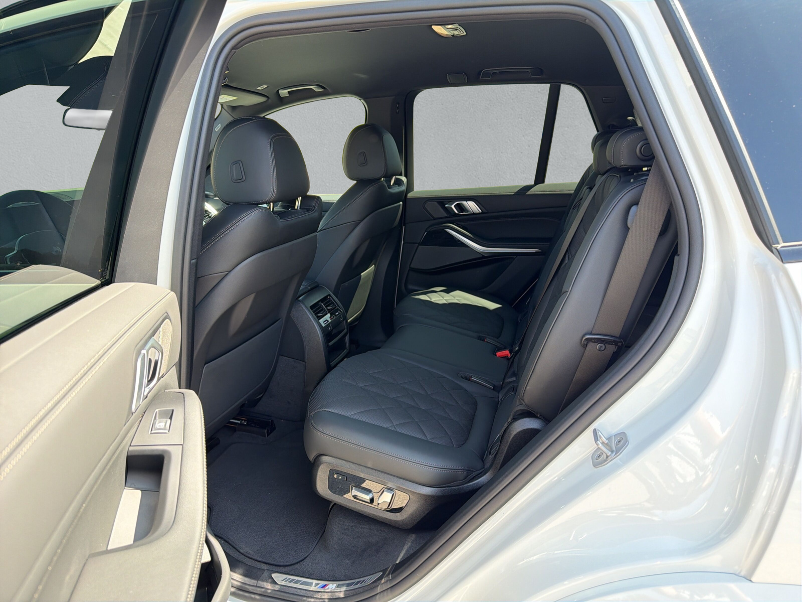 BMW X5 xDrive 48V 30d M Sport Steptronic-image-15