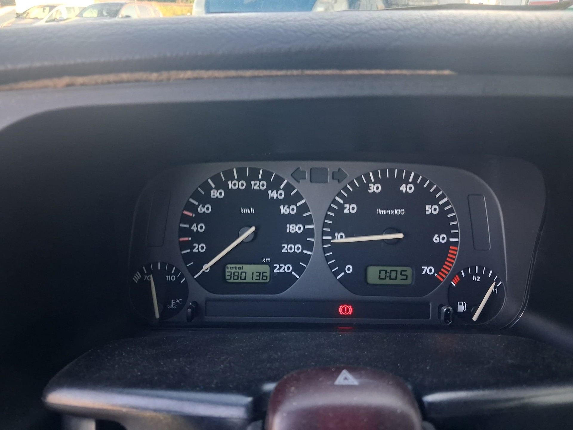VW Golf 1800 Swiss Topline-image-11