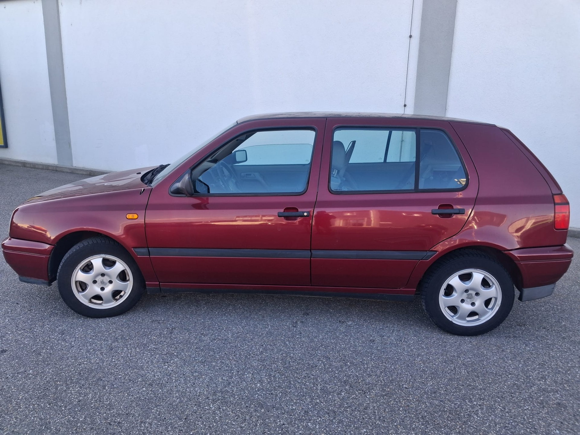 VW Golf 1800 Swiss Topline-image-6