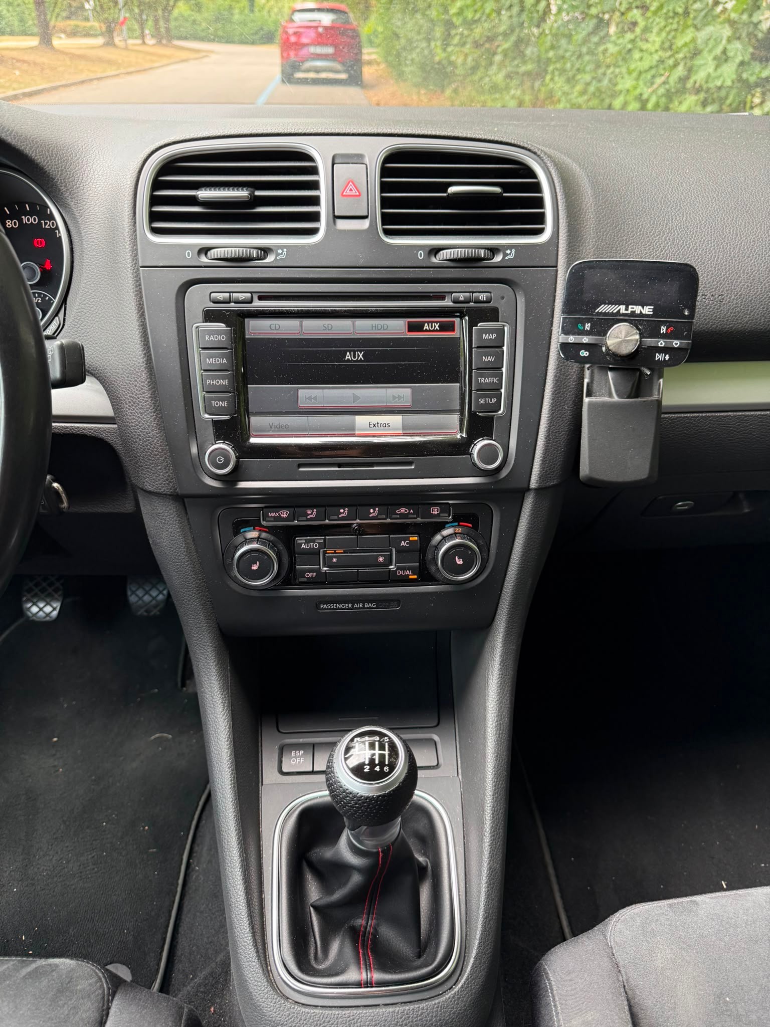 VW Golf 2.0 TDI Highline 4Motion-image-9