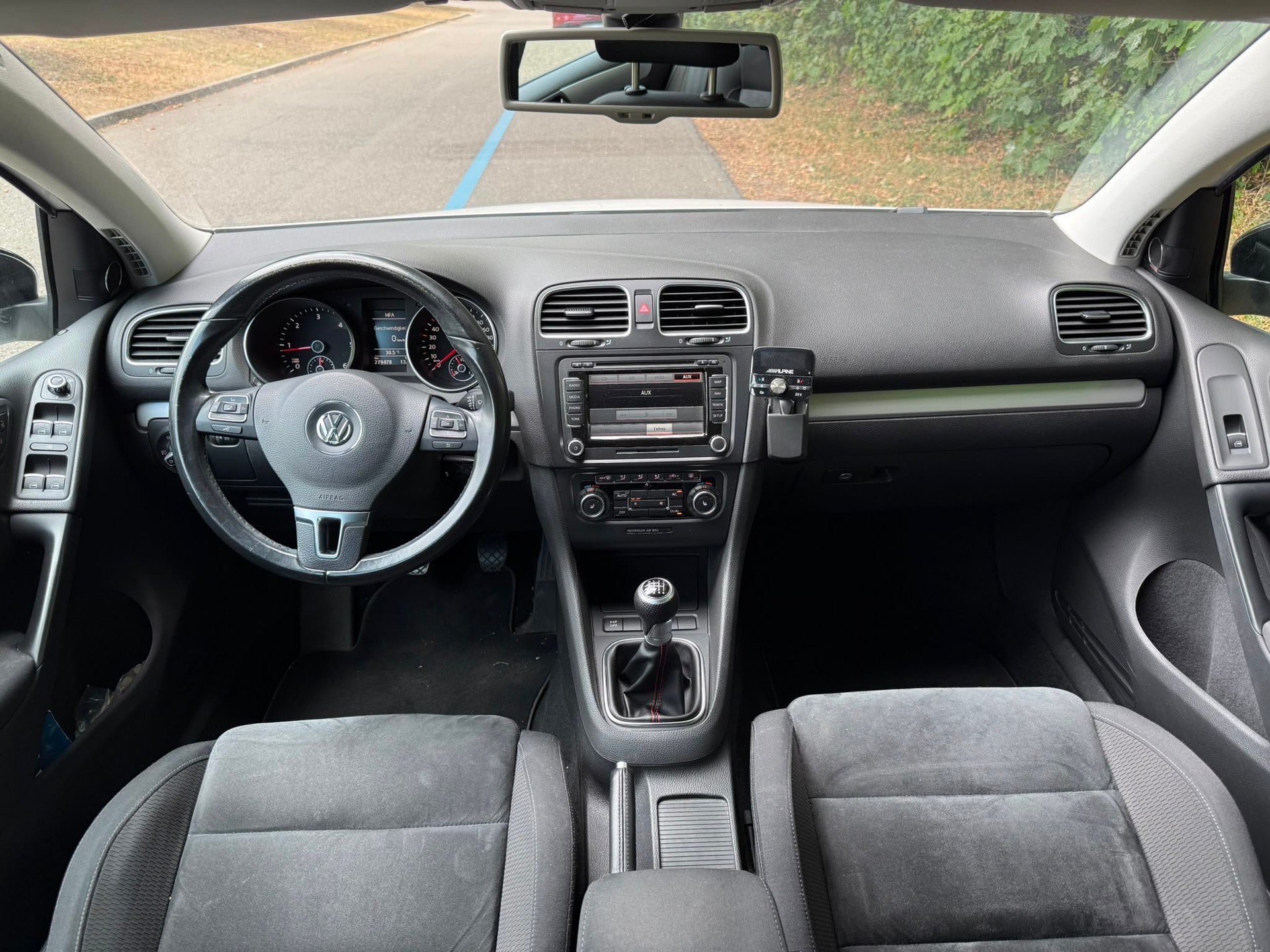 VW Golf 2.0 TDI Highline 4Motion-image-10