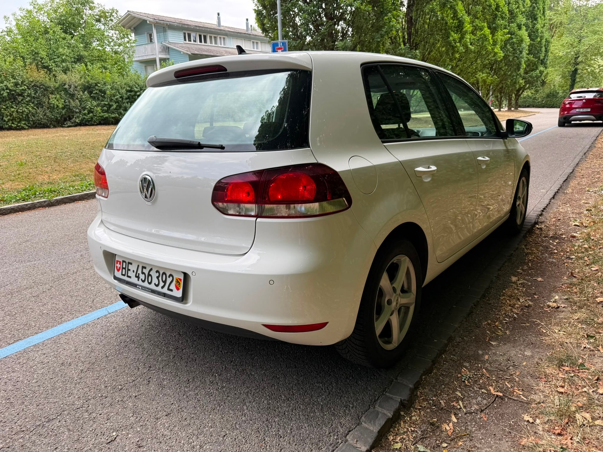 VW Golf 2.0 TDI Highline 4Motion-image-4
