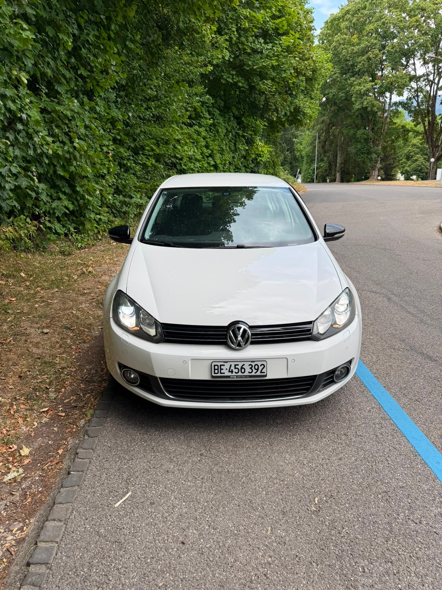 VW Golf 2.0 TDI Highline 4Motion-image-2