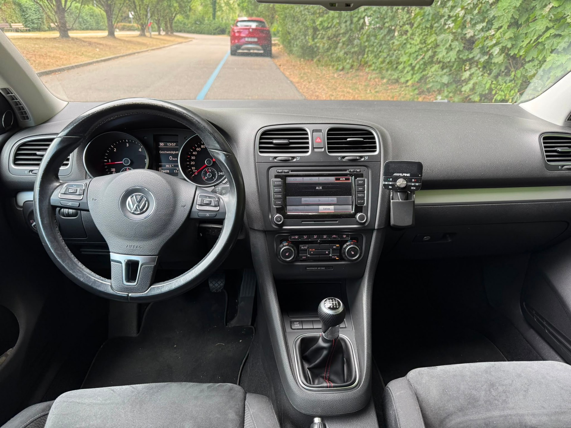VW Golf 2.0 TDI Highline 4Motion-image-7