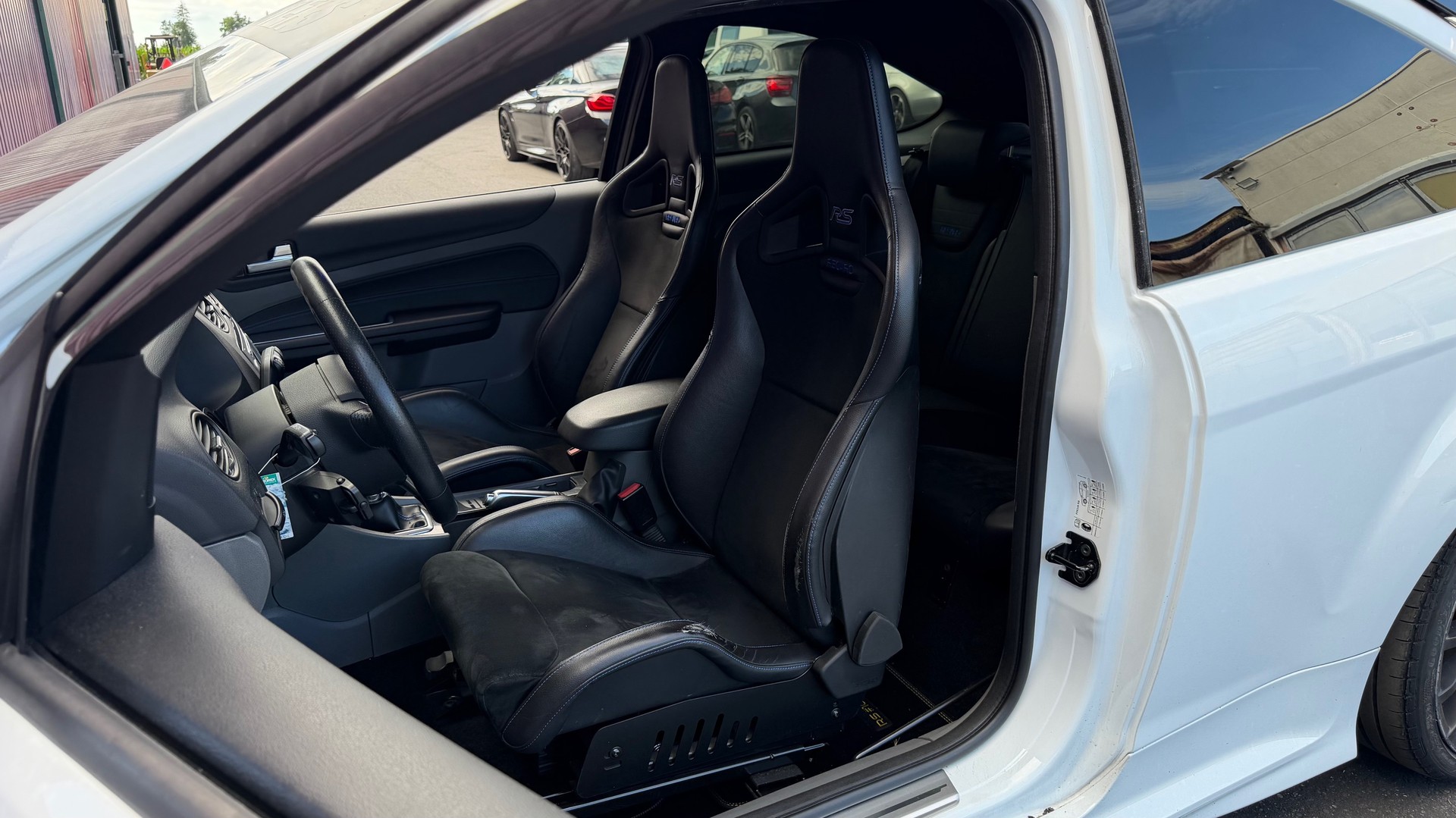 FORD Focus 2.5 Turbo RS-image-10