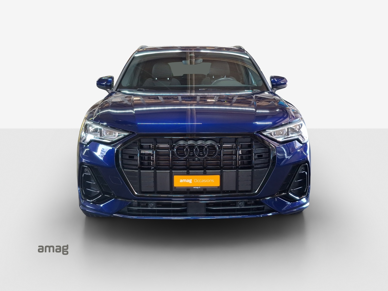 AUDI Q3 40 TFSI S line quattro S-tronic-image-6