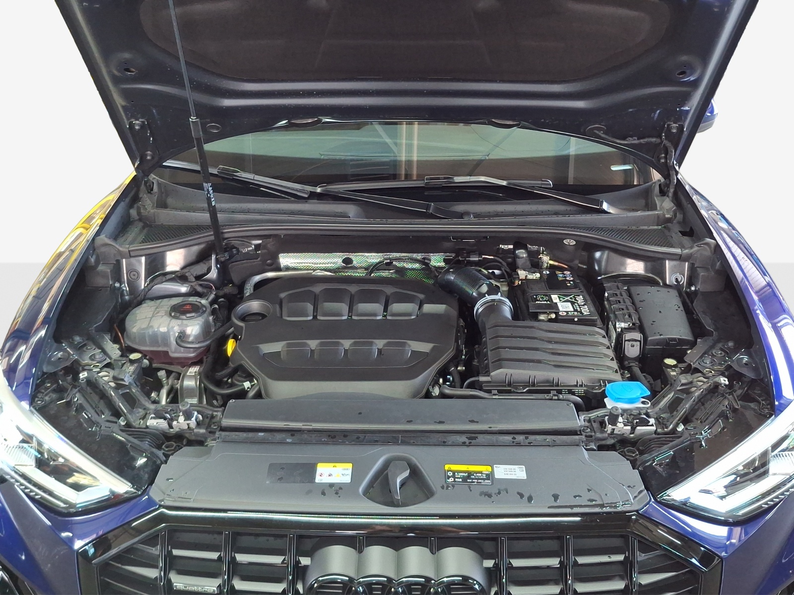 AUDI Q3 40 TFSI S line quattro S-tronic-image-15