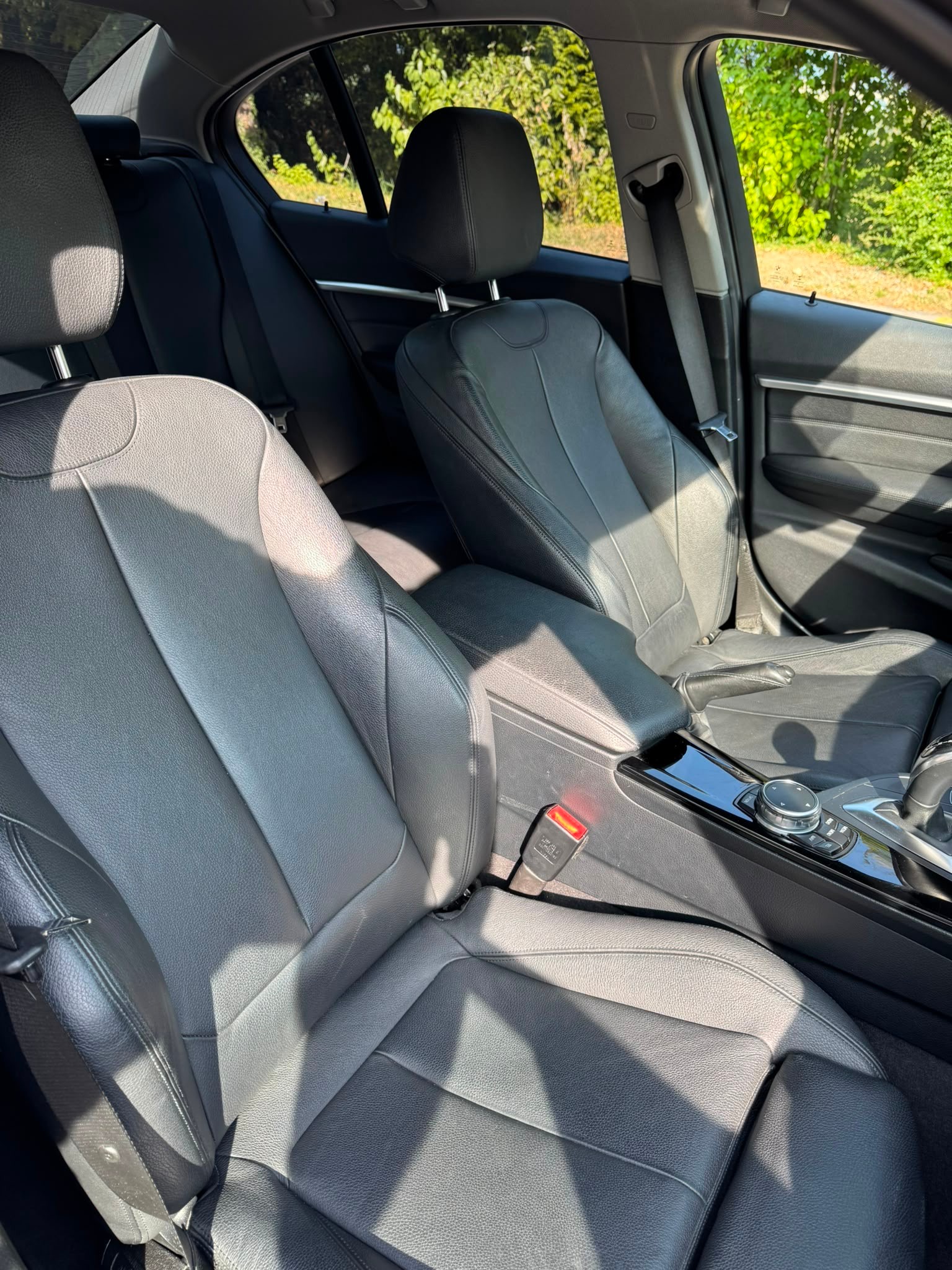 BMW 320i xDrive Sport Line Steptronic-image-6