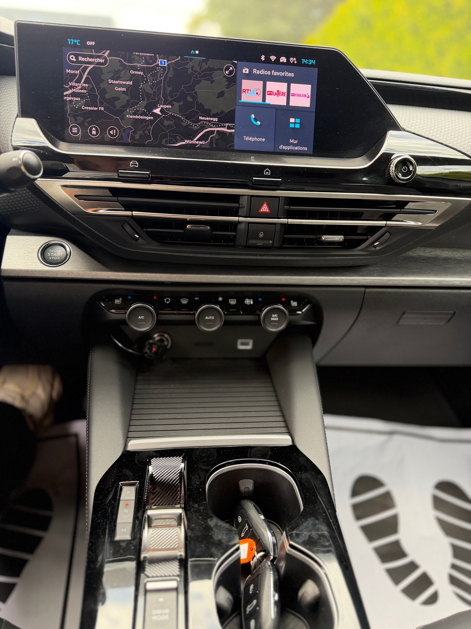 CITROEN C5 X 1.2i Swiss Edition EAT8-image-11