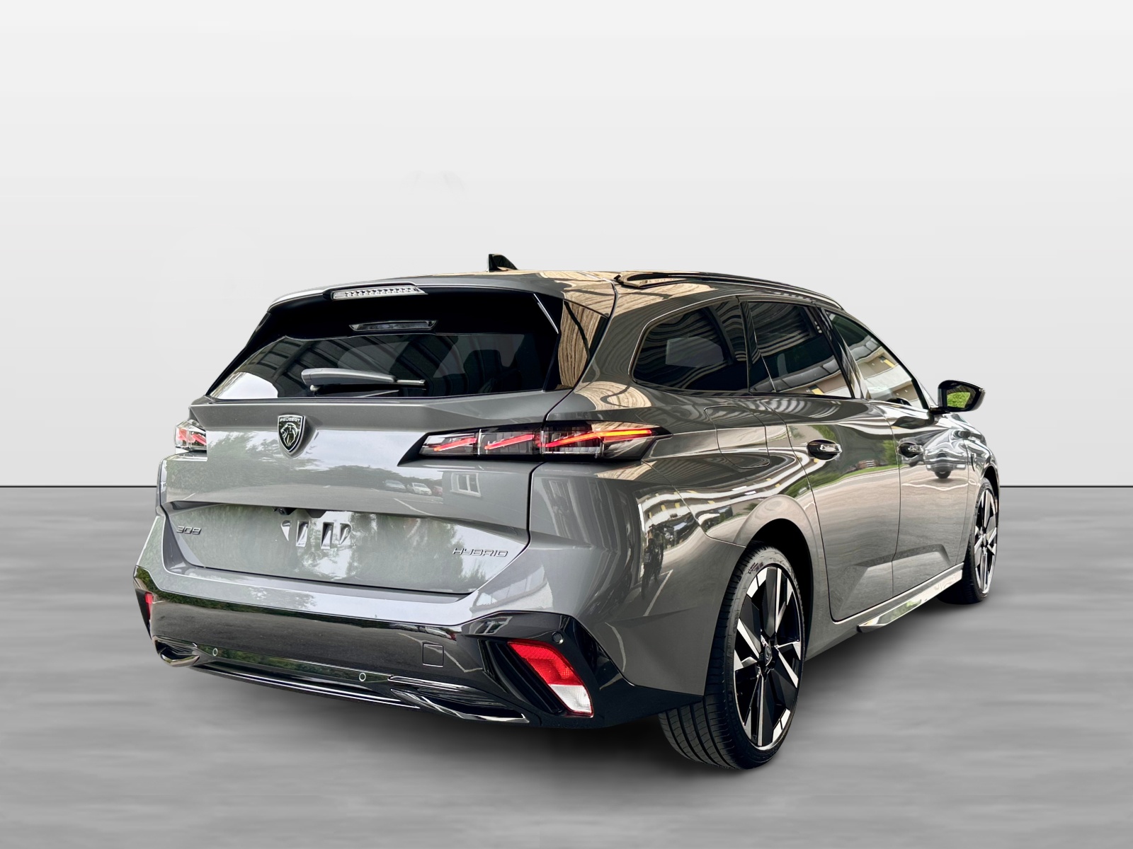 PEUGEOT 308 1.2 HEV 136 GT-image-6