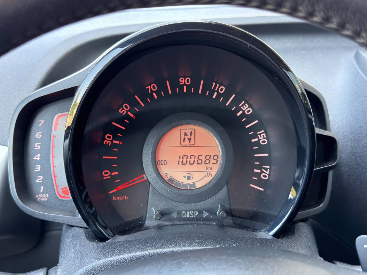 TOYOTA Aygo 1.0 VVT-i x-play-image-8