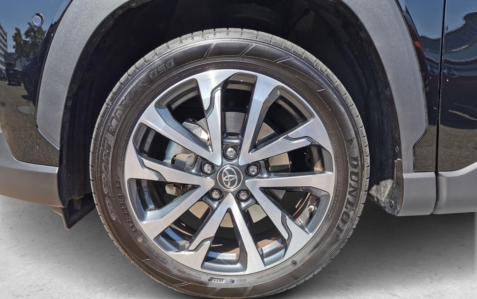 TOYOTA Corolla Cross 2.0 HSD Premium AWD-i-image-9