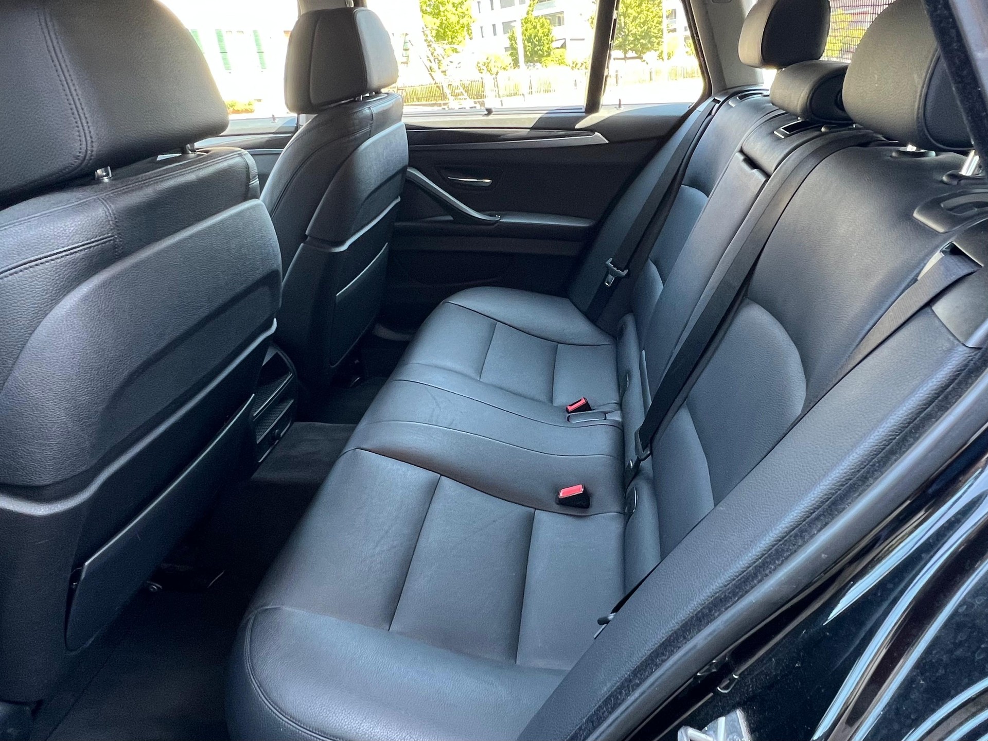 BMW 528i Touring xDrive Steptronic-image-11