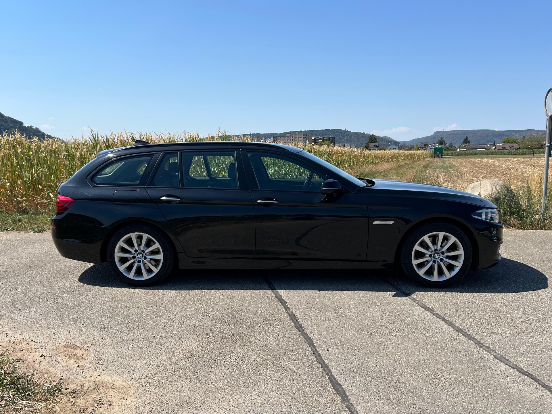 BMW 528i Touring xDrive Steptronic-image-5