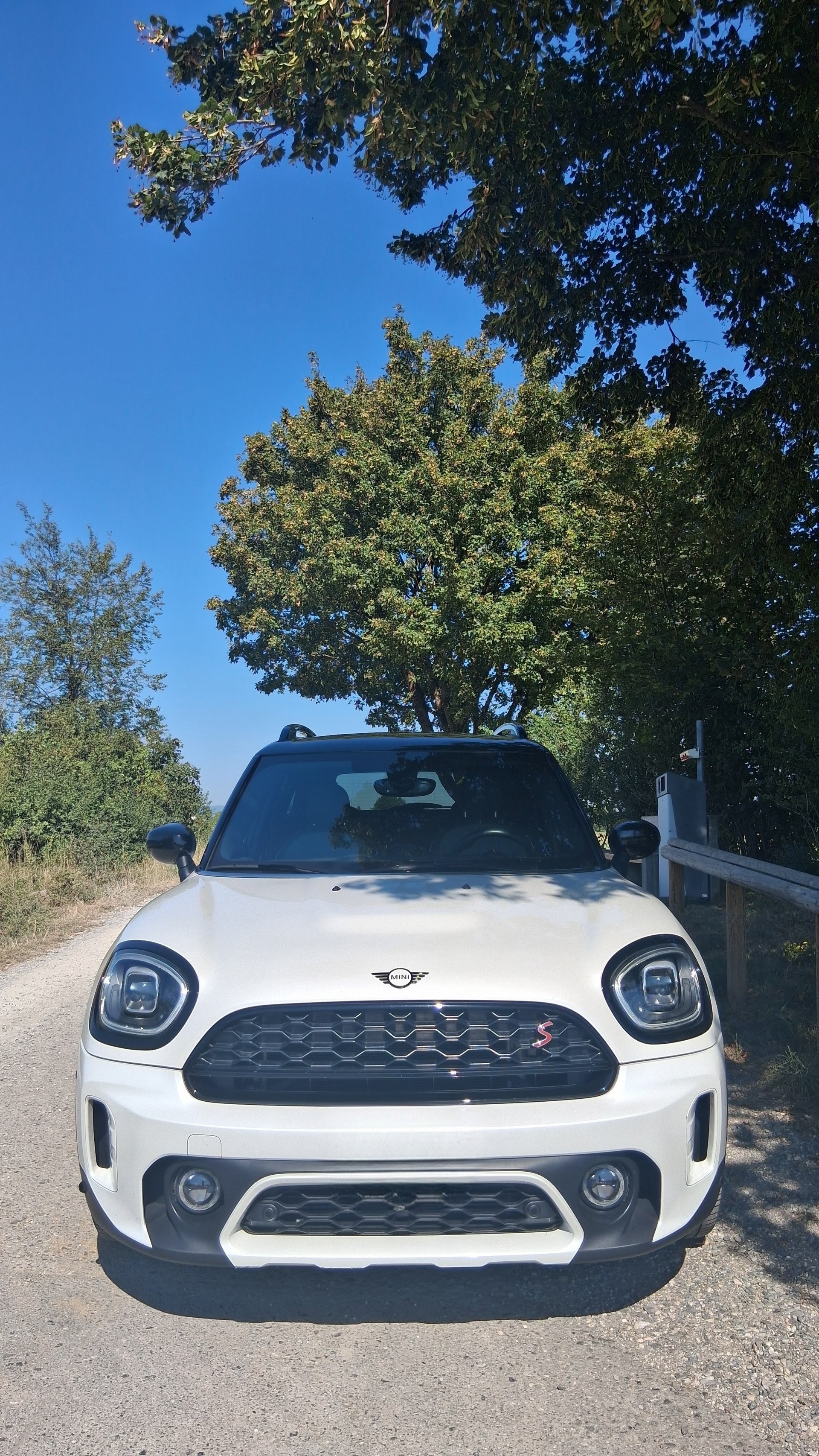 MINI 2.0i Cooper S ALL4-image-2