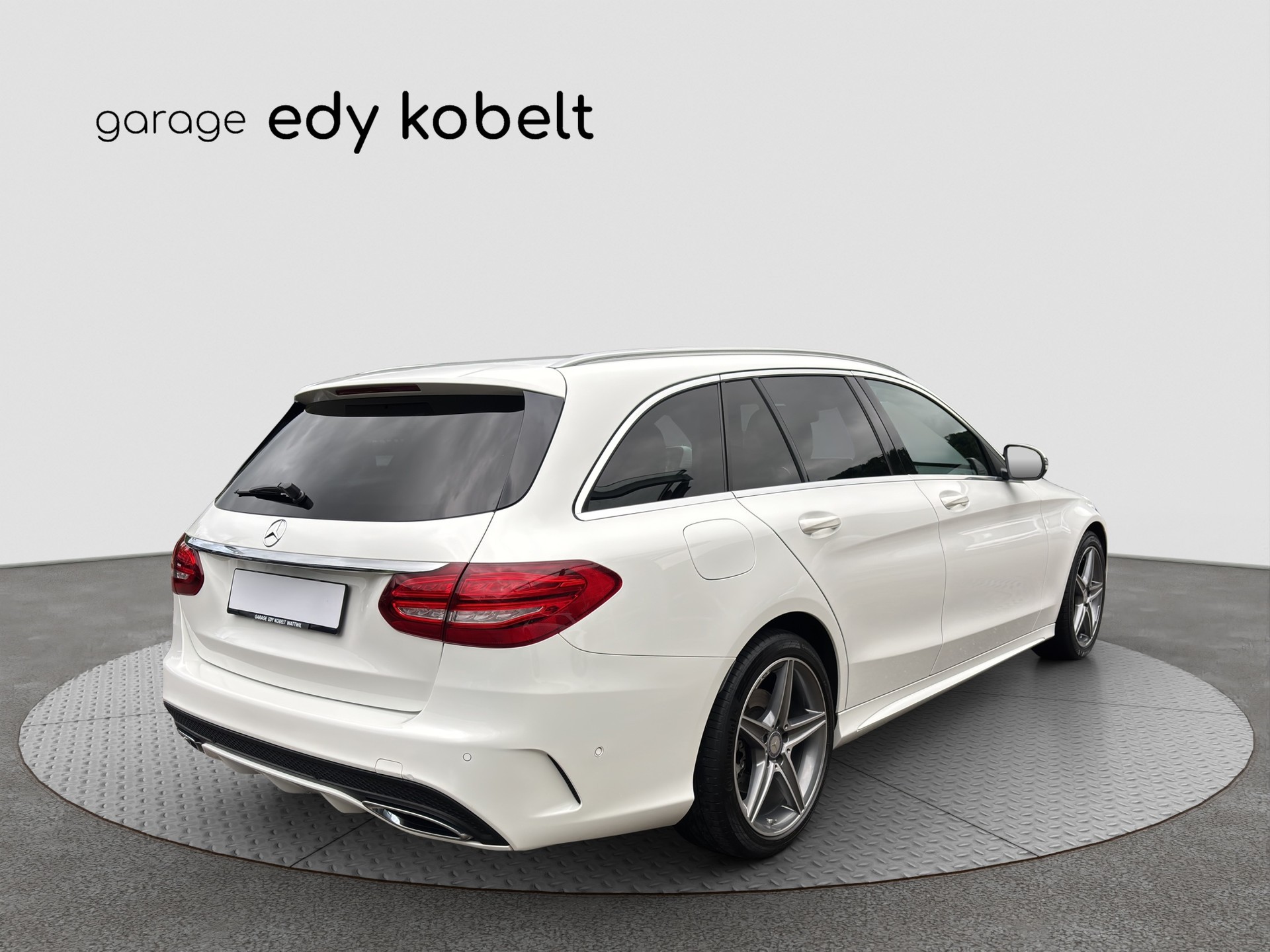 MERCEDES-BENZ C 220 d AMG Line 4Matic 9G-Tronic-image-19