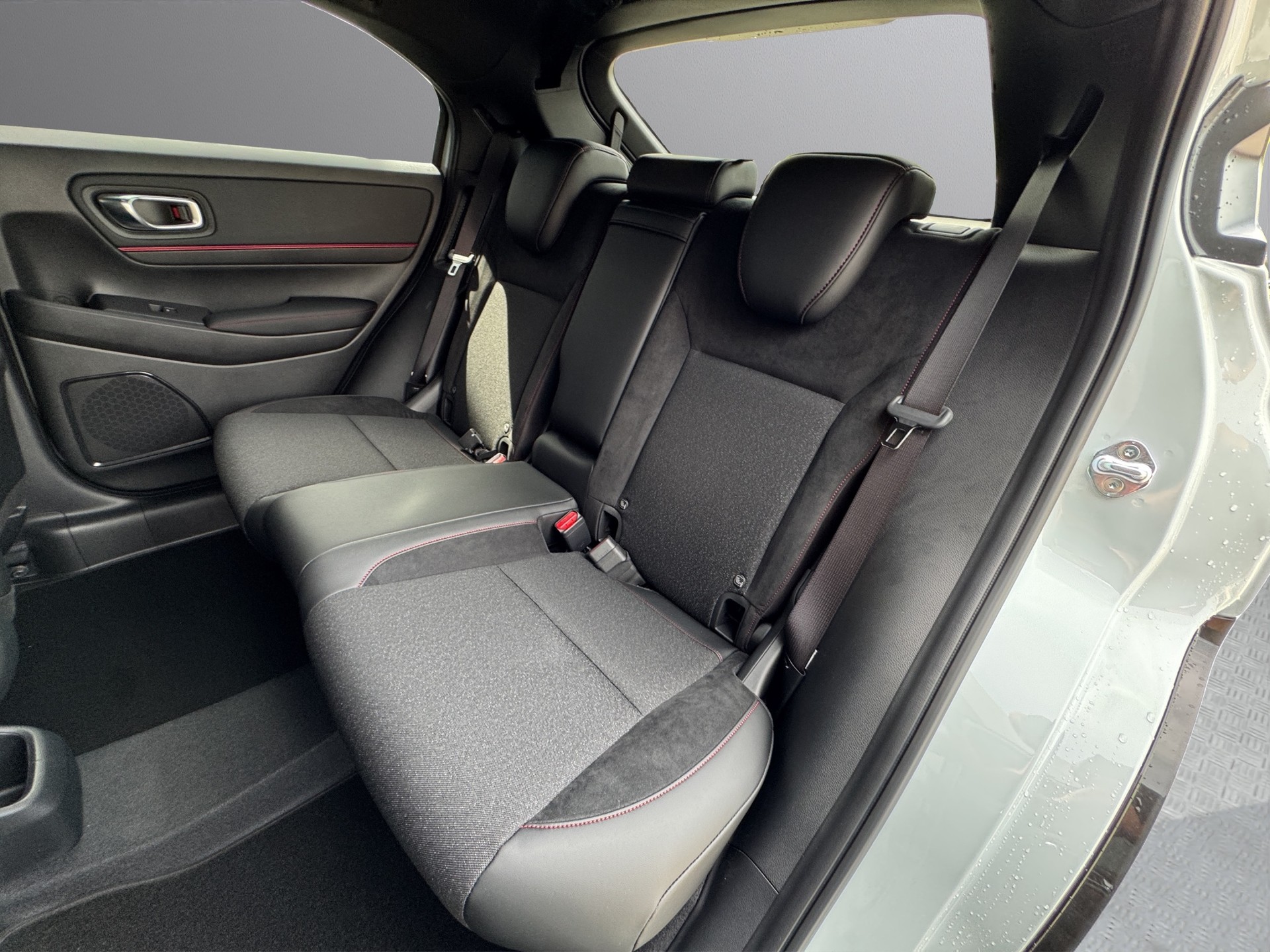 HONDA HR-V 1.5 i-MMD Advance Sport-image-17