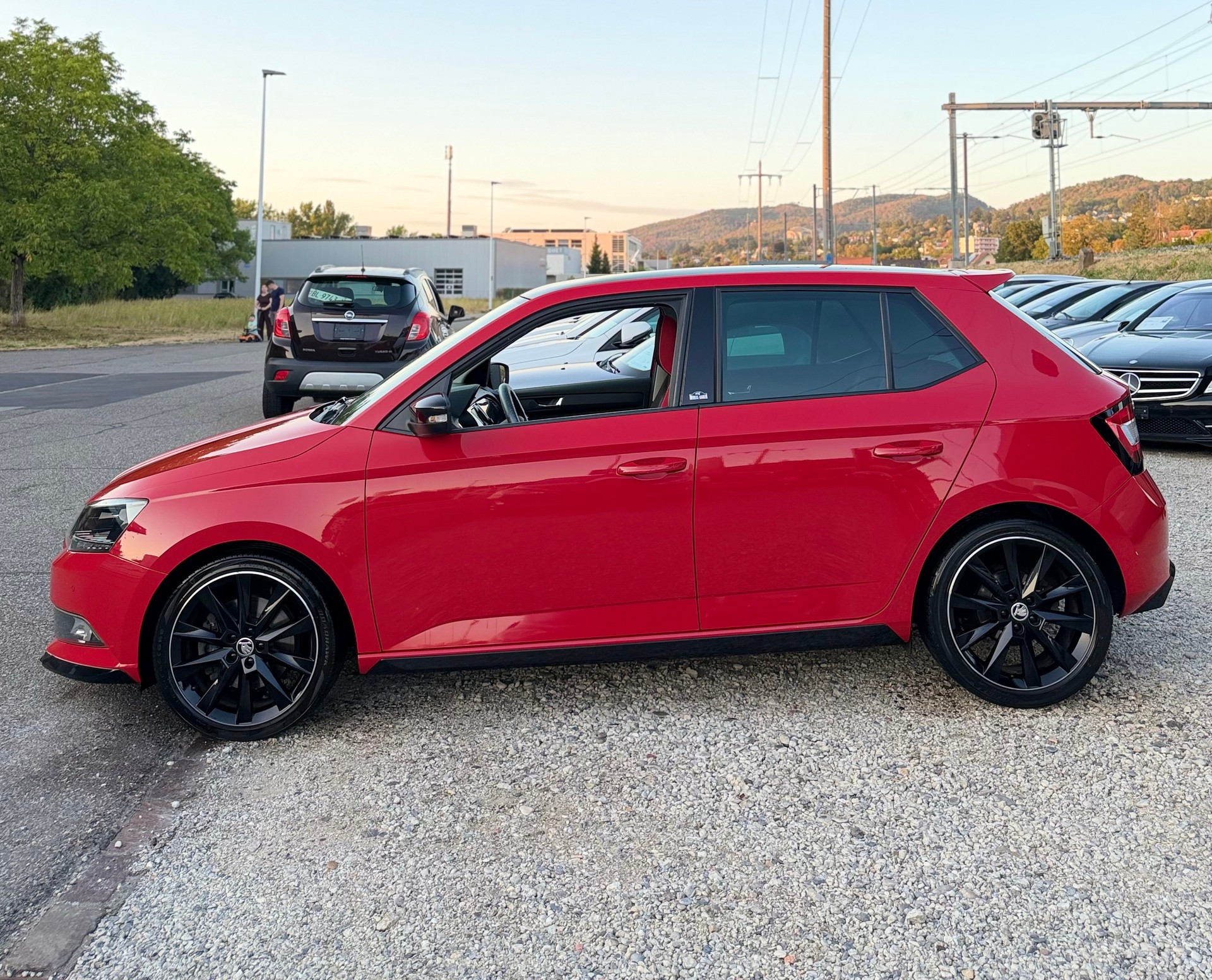 SKODA Fabia 1.0 TSI Monte Carlo DSG **Frisch Ab MFK** Schweizer Fahrzeug ** Panorama Dach**-image-8