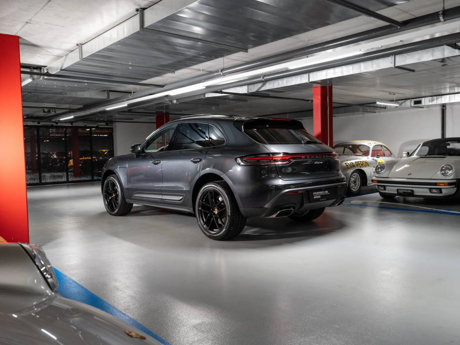 PORSCHE Macan-image-2