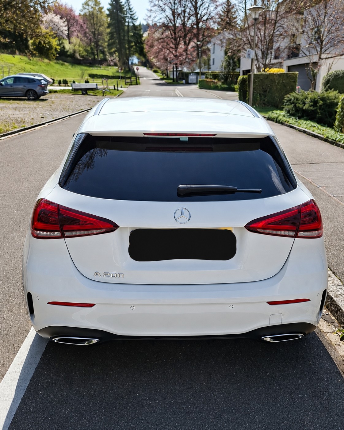 MERCEDES-BENZ A 200 AMG Line-image-1