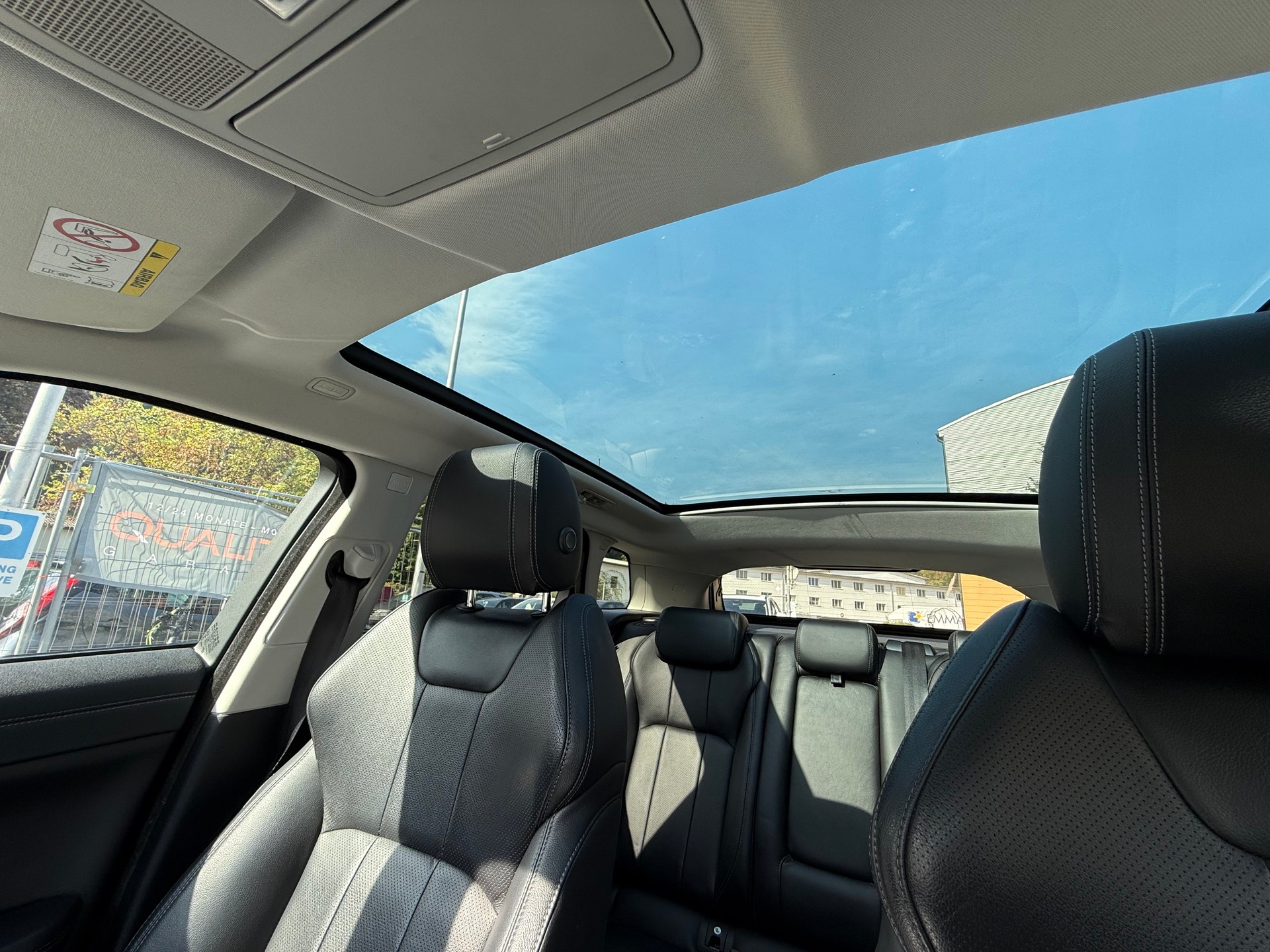LAND ROVER Range Rover Evoque 2.0 Si4 SE Dynamic AT9-image-27