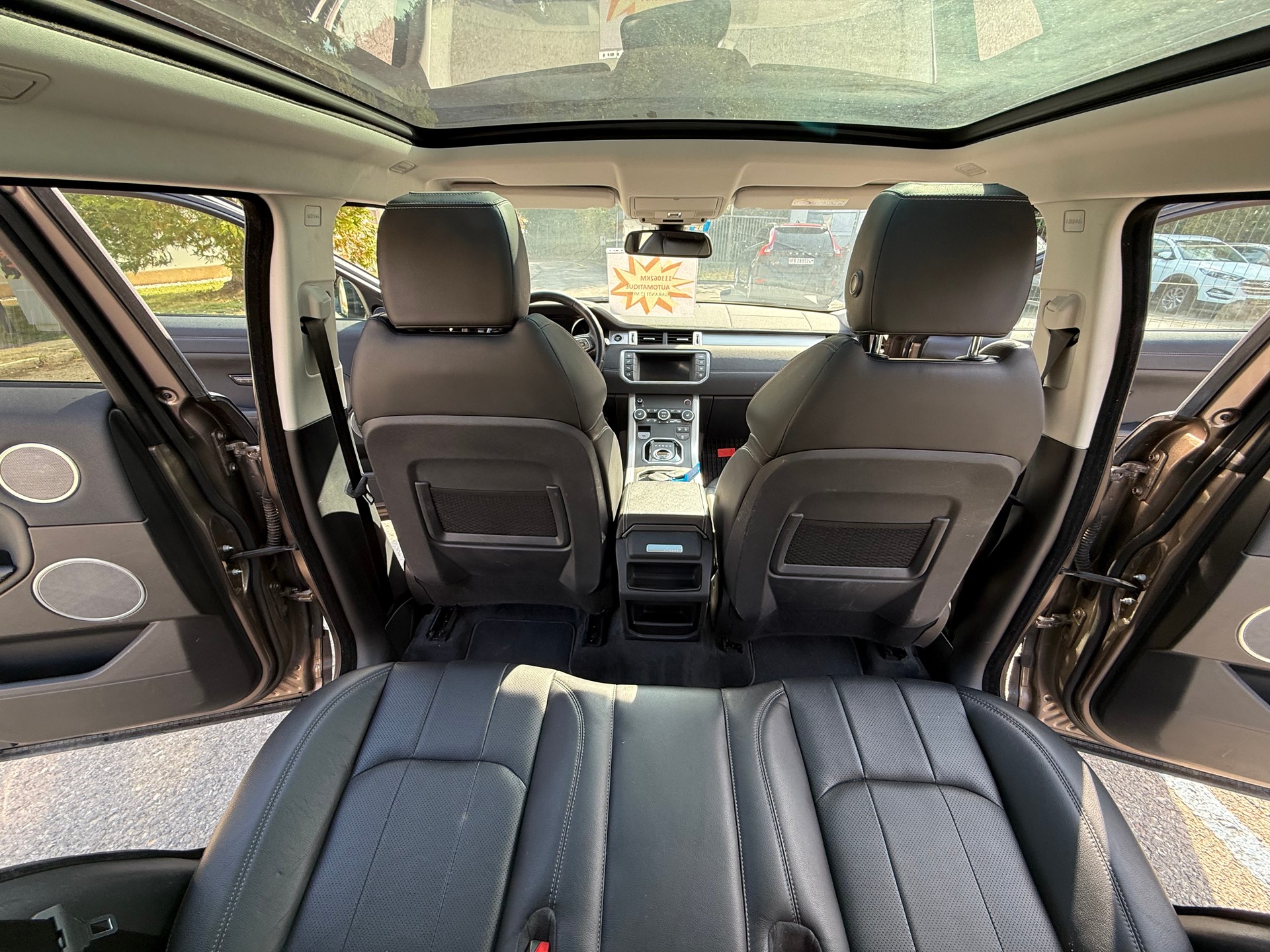 LAND ROVER Range Rover Evoque 2.0 Si4 SE Dynamic AT9-image-23