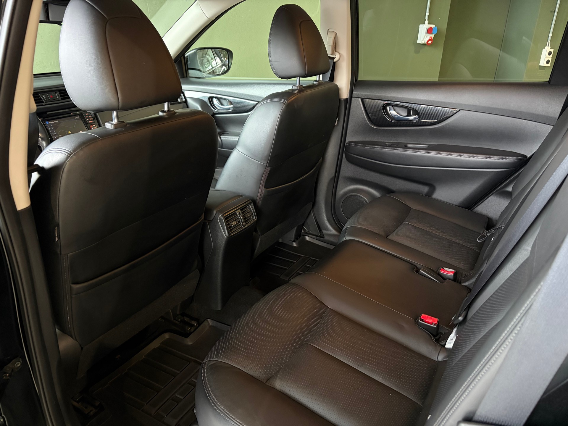 NISSAN X-Trail 2.0 dCi tekna Xtronic CVT ALL-MODE 4x4 *7Plätzer*Anhängerkupplung*Panoramadach*Ab MFK*-image-23