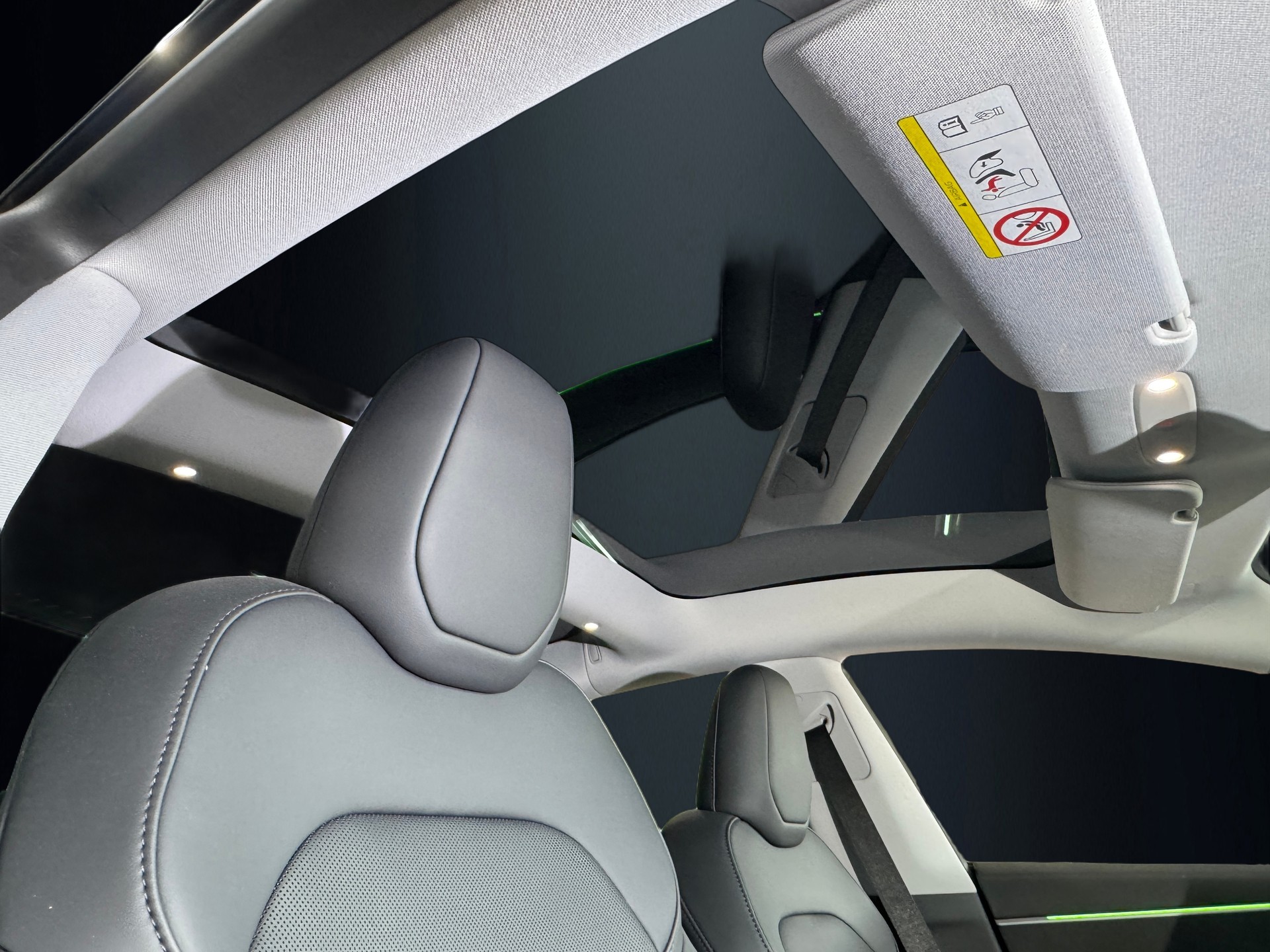 TESLA Model 3 Long Range Highland DualMotor AWD / Autopilot HW 4.0 inkl. erweiterten Funktionen-image-8