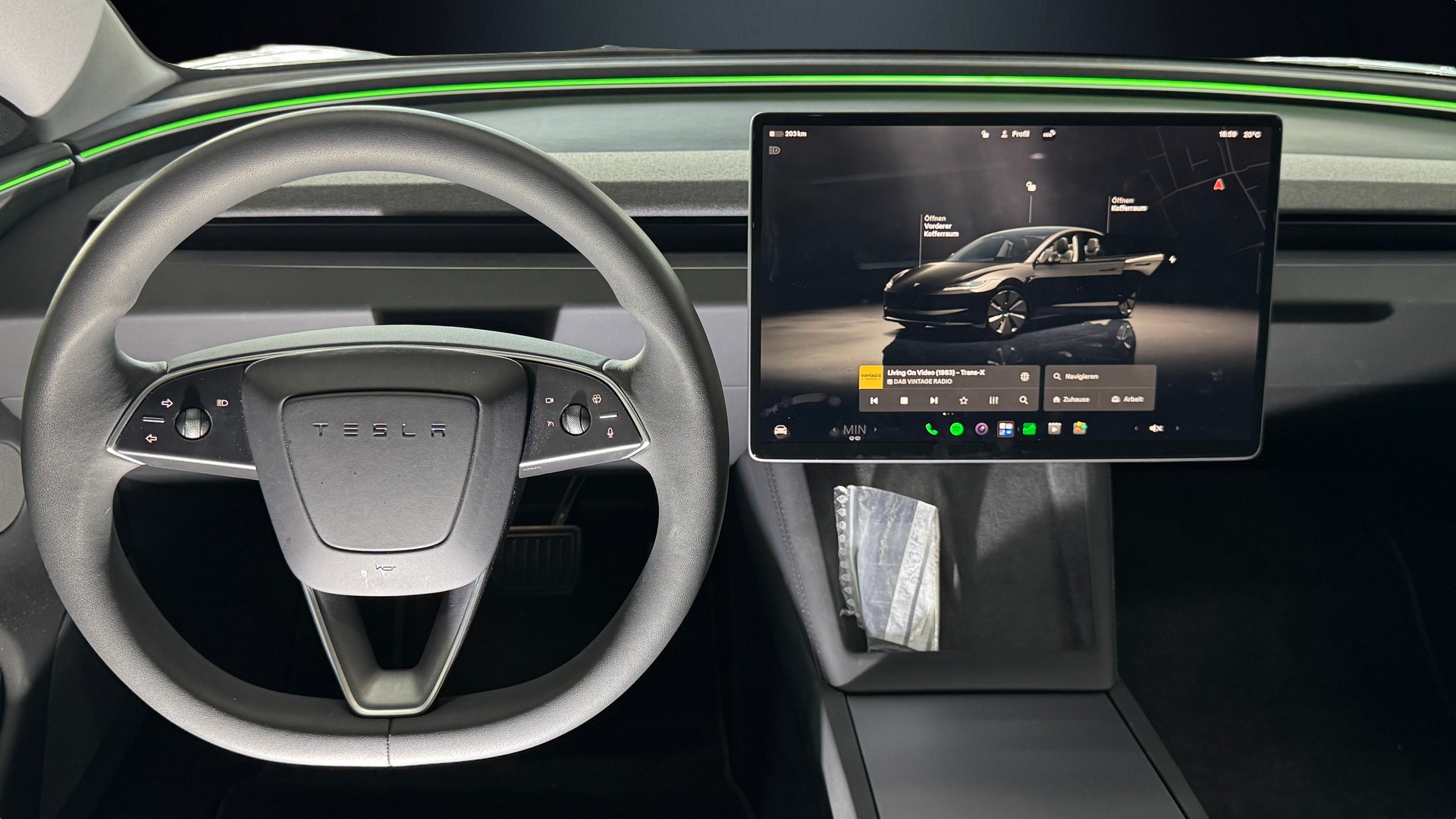 TESLA Model 3 Long Range Highland DualMotor AWD / Autopilot HW 4.0 inkl. erweiterten Funktionen-image-10