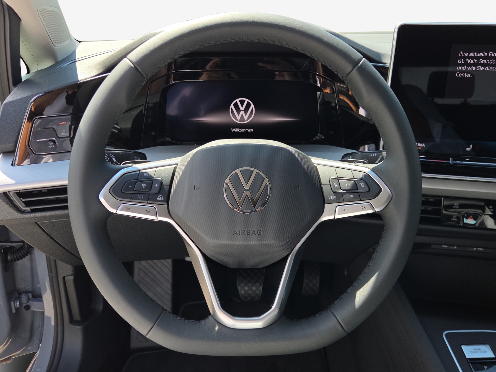 VW Golf 1.5 e TSI mHEV Value DSG-image-9