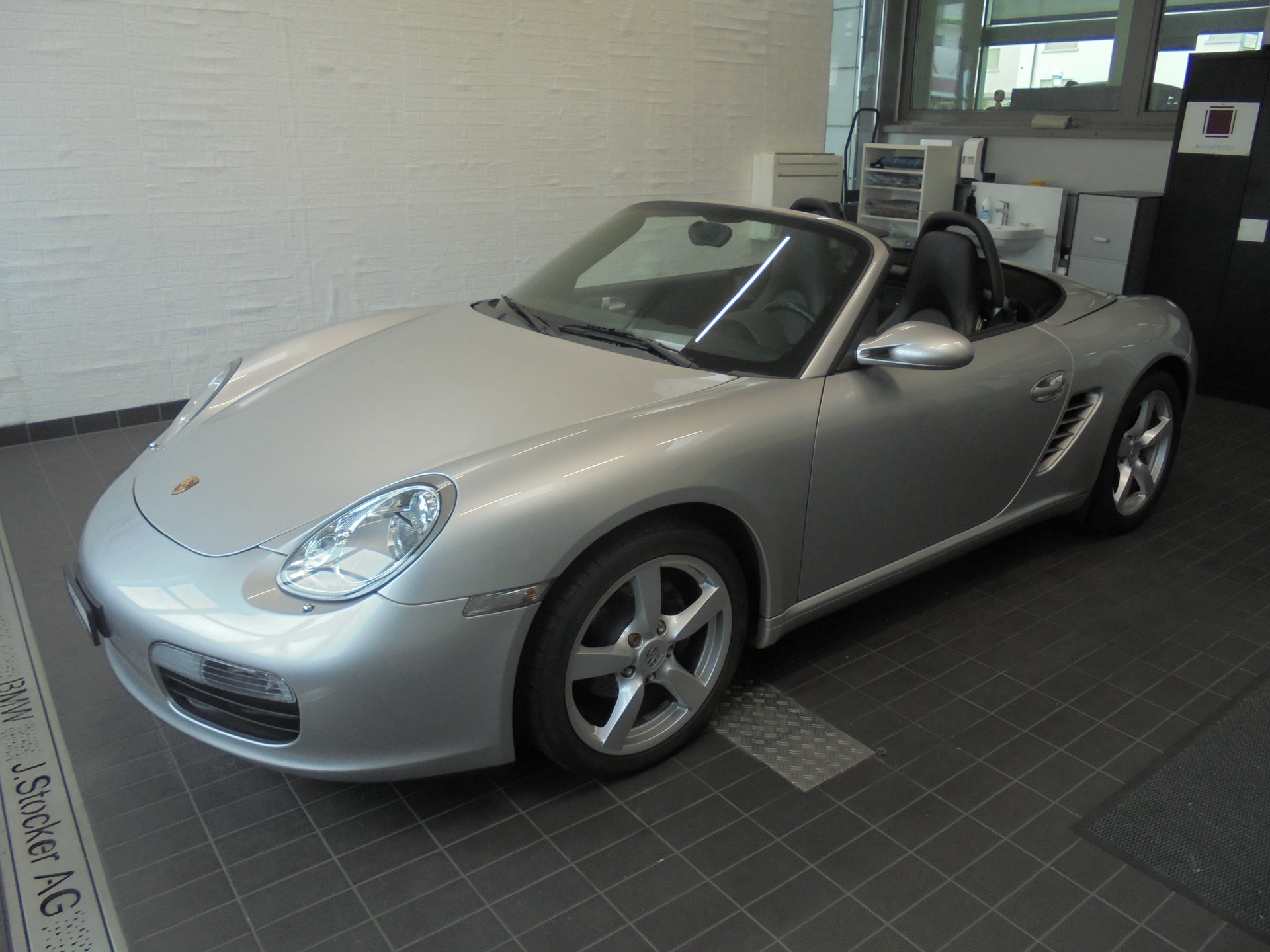 PORSCHE Boxster 2.7-image-1