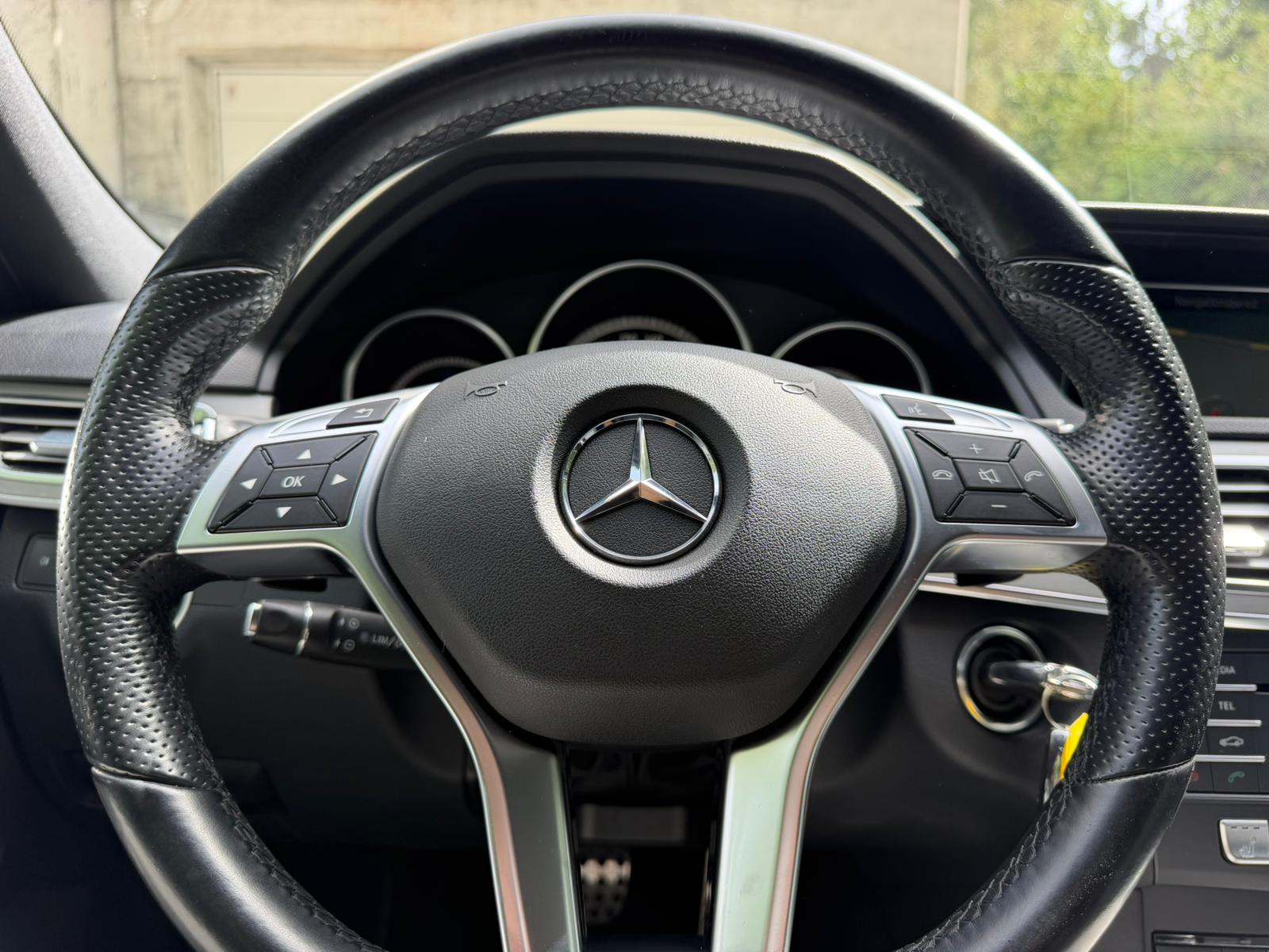 MERCEDES-BENZ E 220 BlueTEC 4Matic 7G-Tronic AMG Line-image-21