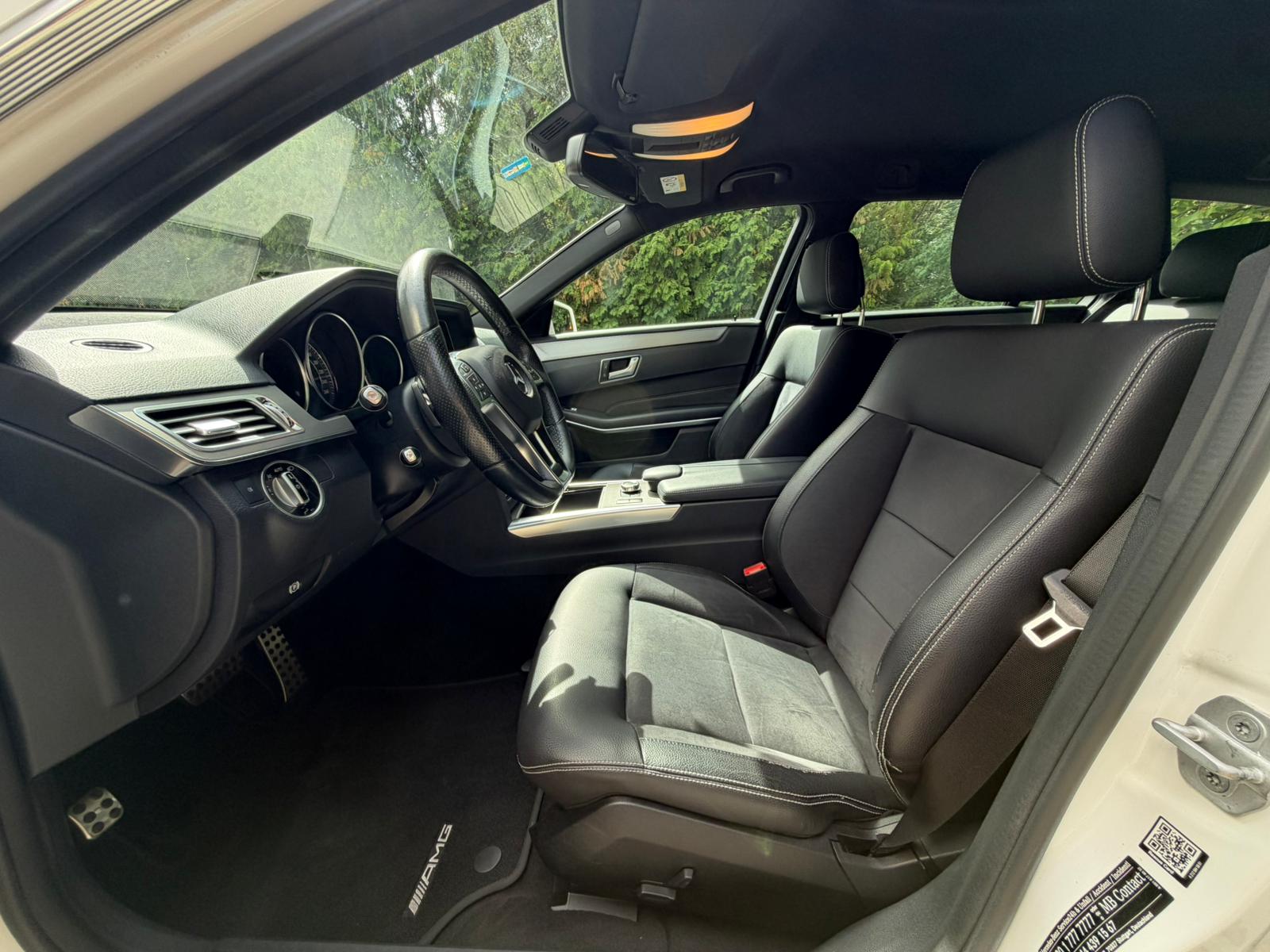 MERCEDES-BENZ E 220 BlueTEC 4Matic 7G-Tronic AMG Line-image-9