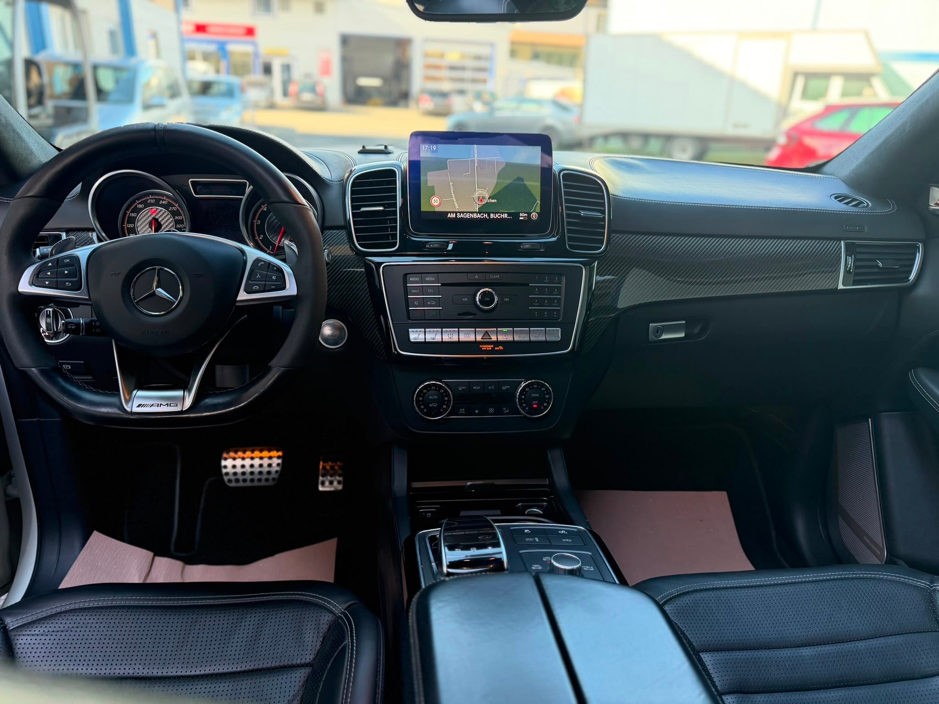 MERCEDES-BENZ GLE Coupé 63 S AMG 4Matic Speedshift-image-15