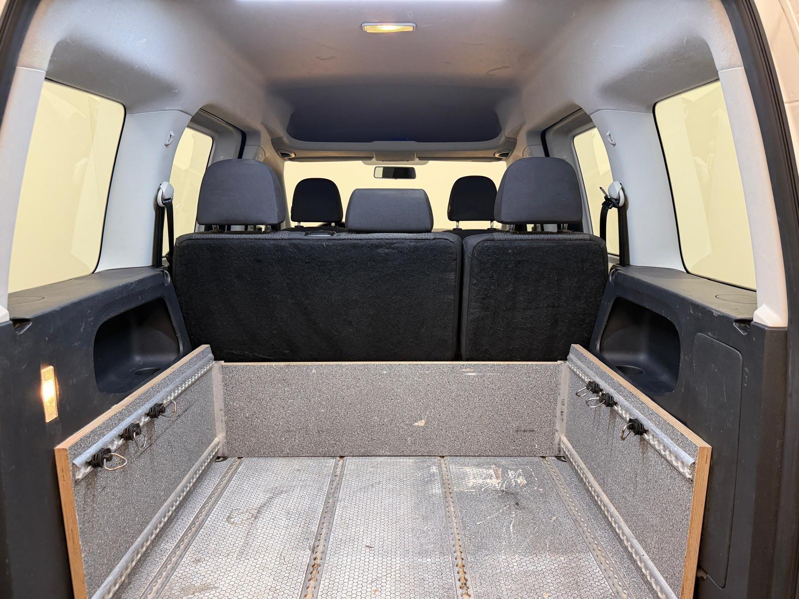 VW Caddy 2.0 TDI Trendline 4m-image-13