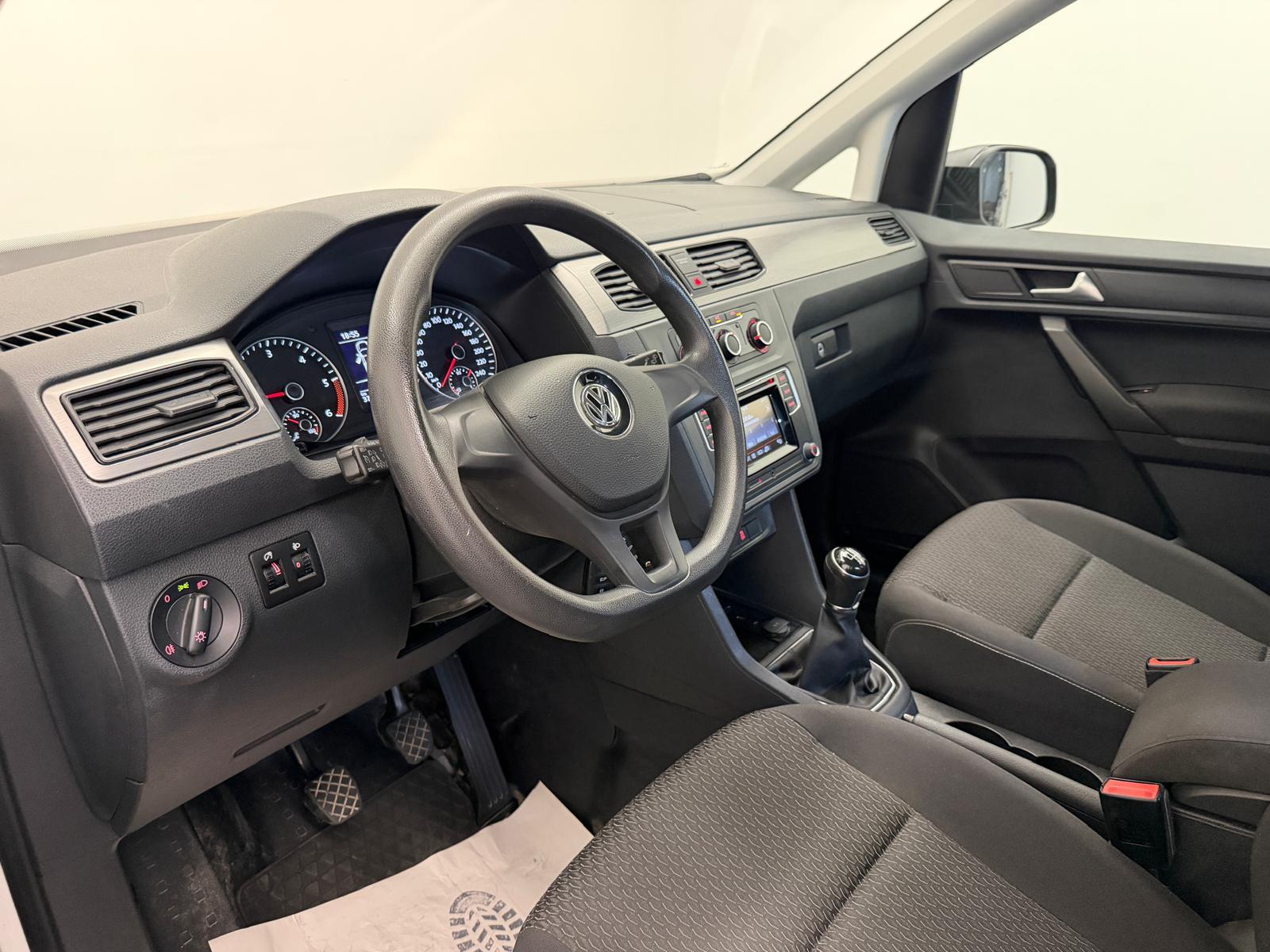 VW Caddy 2.0 TDI Trendline 4m-image-9