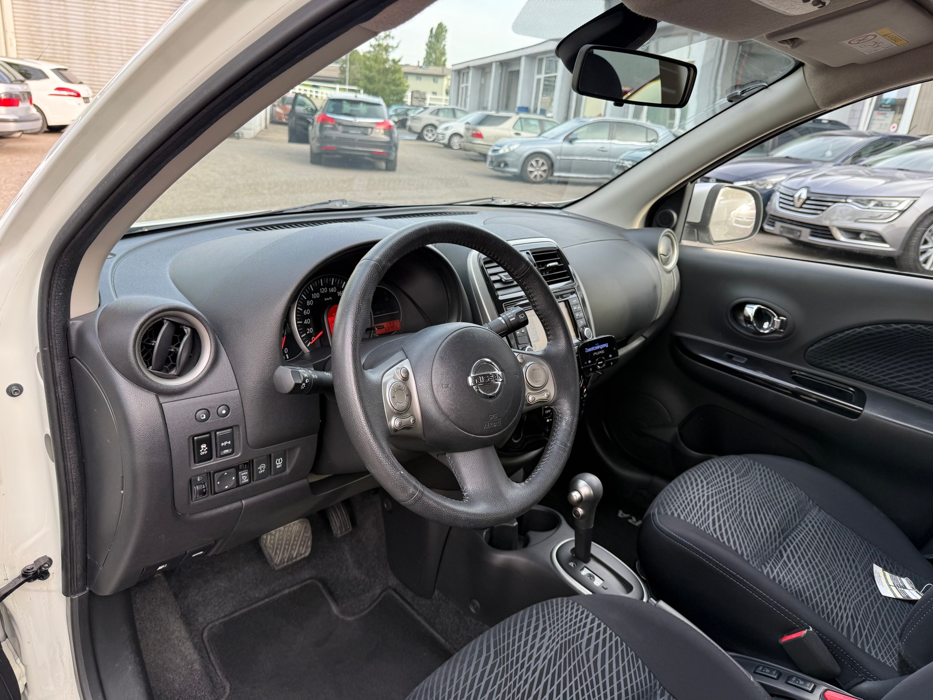NISSAN Micra 1.2 DIG-S n-tec CVT-image-5