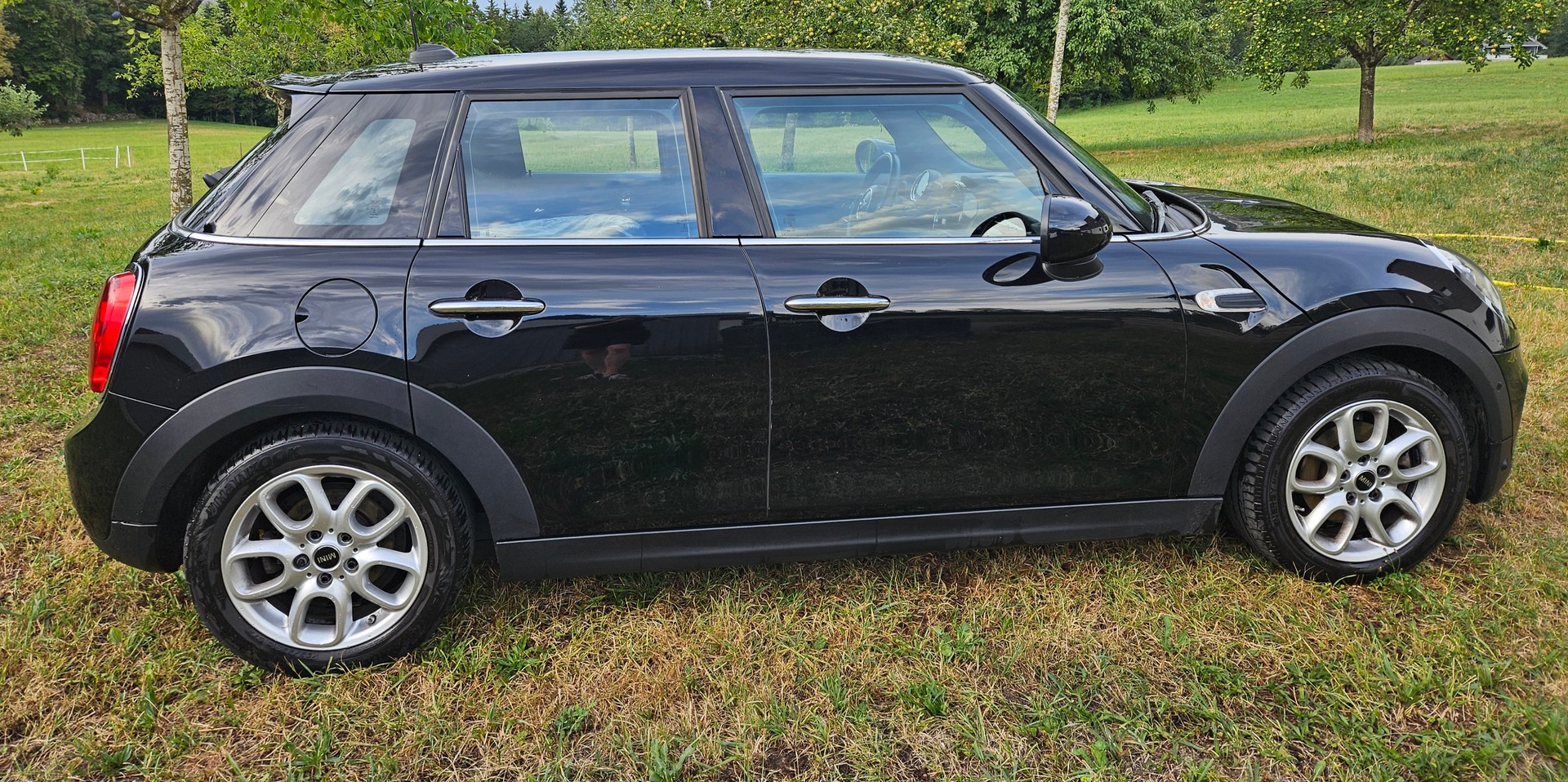 MINI 1.5i Cooper-image-1