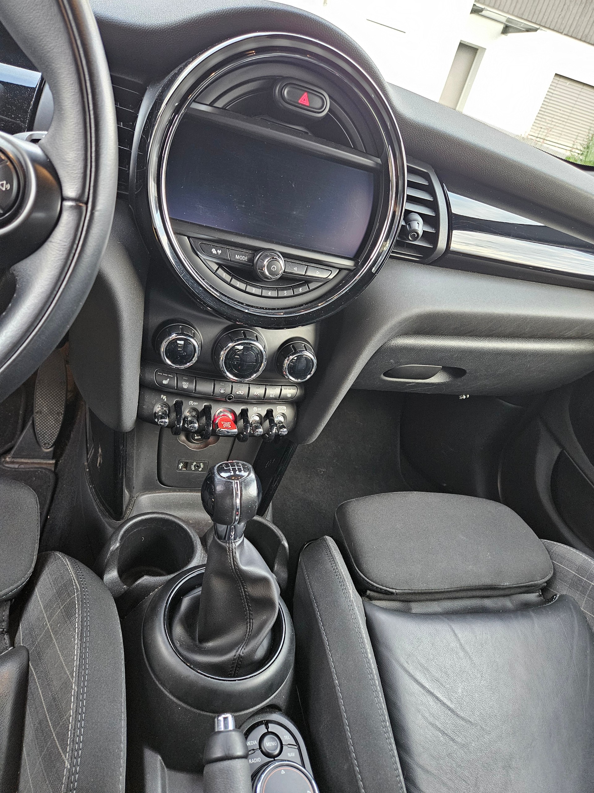 MINI 1.5i Cooper-image-5
